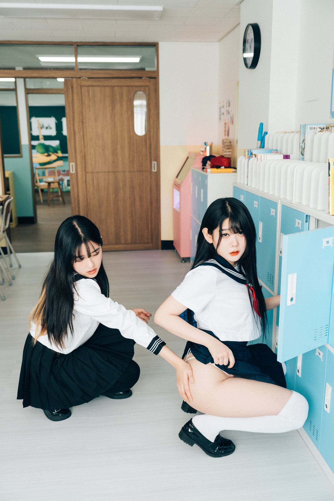 ZIA.Kwon 권지아, Sonson 손손, [Loozy] Bitch Academy Hard Set.01