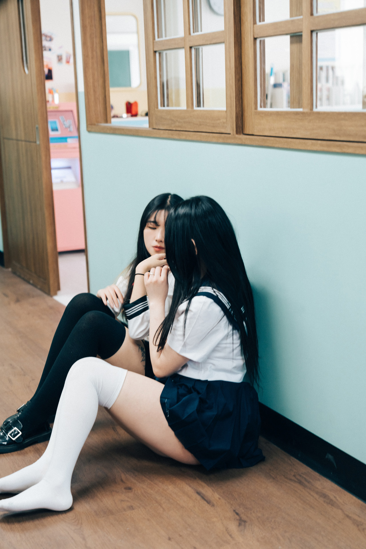 ZIA.Kwon 권지아, Sonson 손손, [Loozy] Bitch Academy Hard Set.02