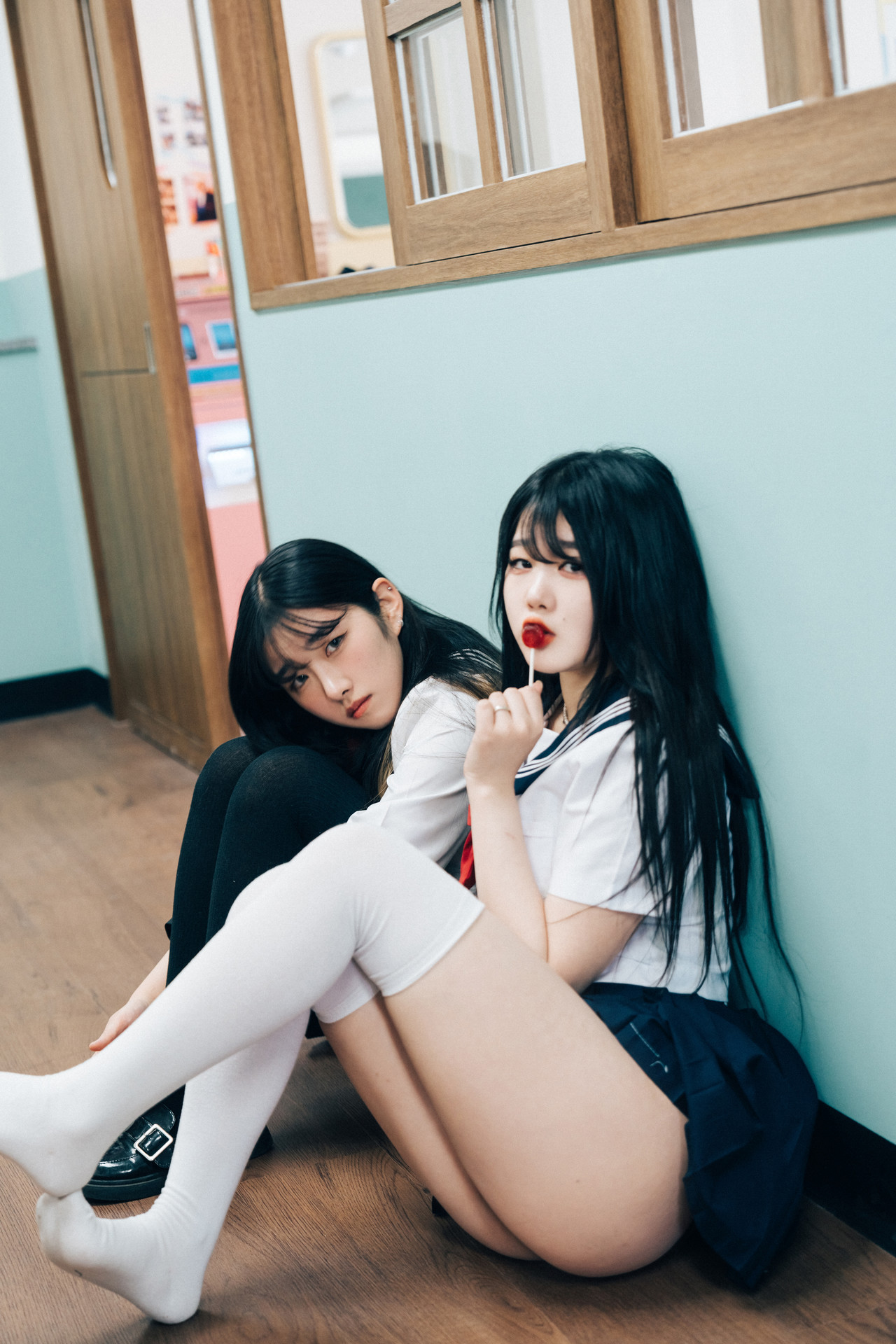ZIA.Kwon 권지아, Sonson 손손, [Loozy] Bitch Academy Hard Set.02