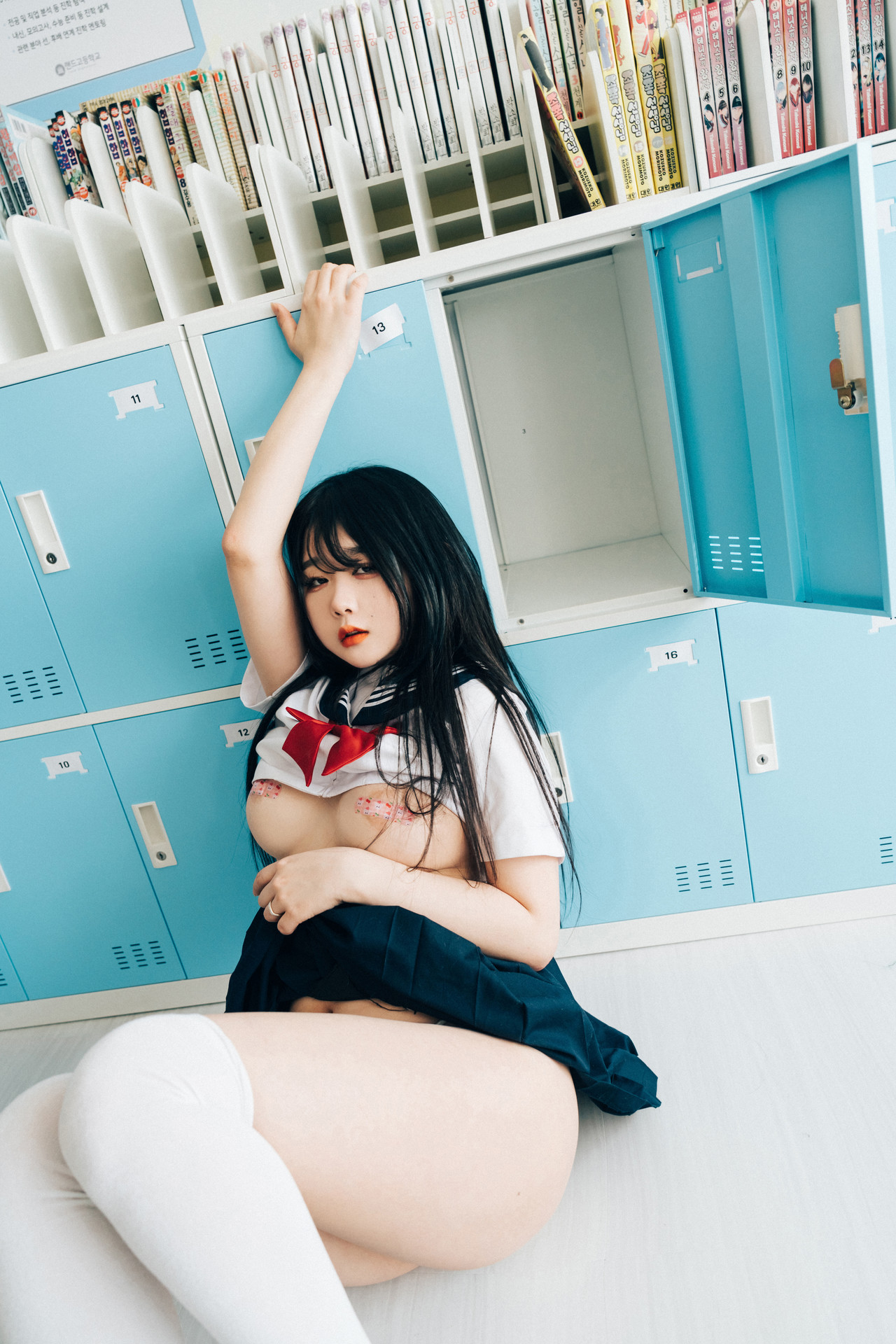 ZIA.Kwon 권지아, Sonson 손손, [Loozy] Bitch Academy Hard Set.02