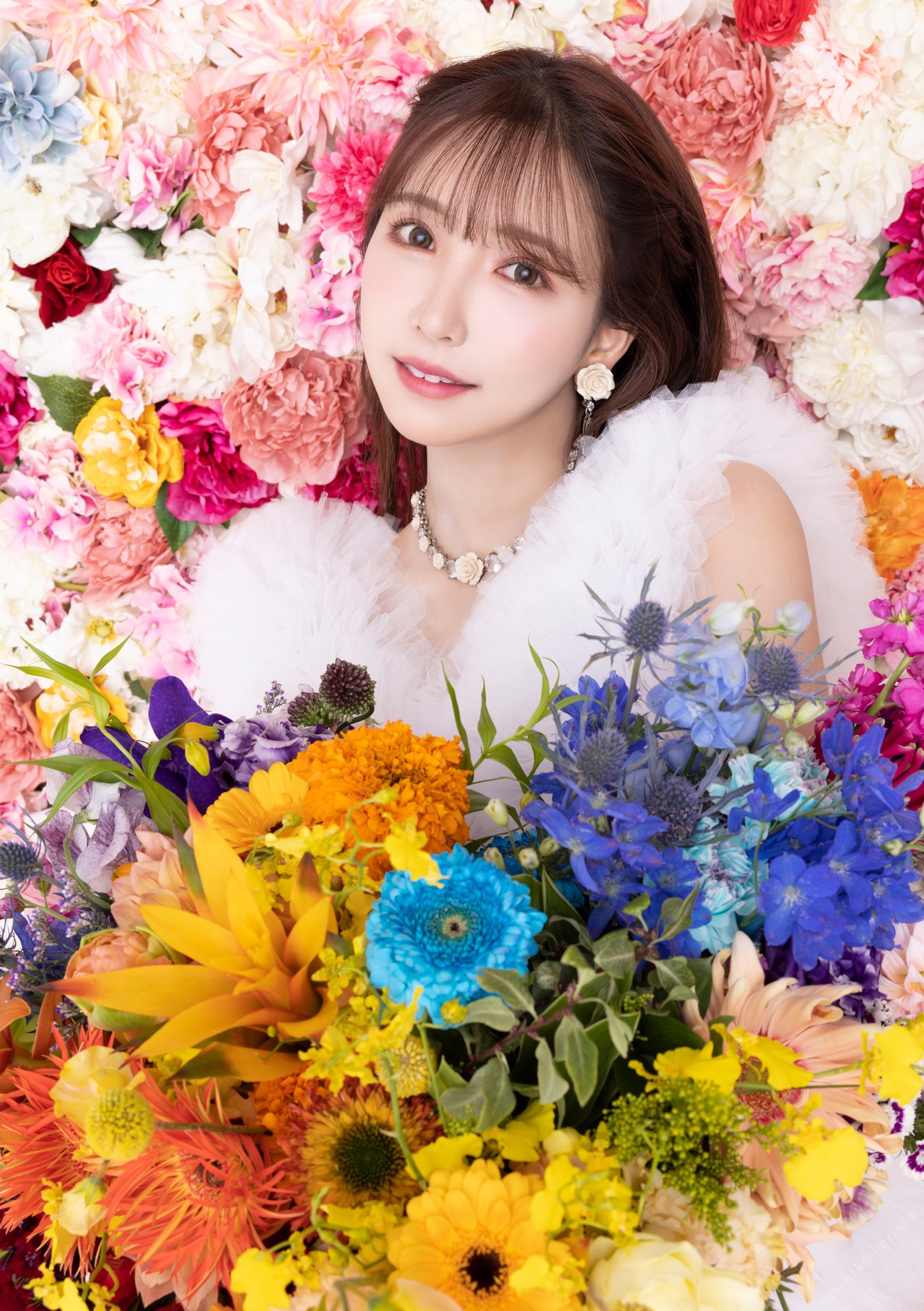 Yua Mikami 三上悠亜, 直筆サイン入りの 「Thank you for everything Mikami Yua Special photo book」 Set.02