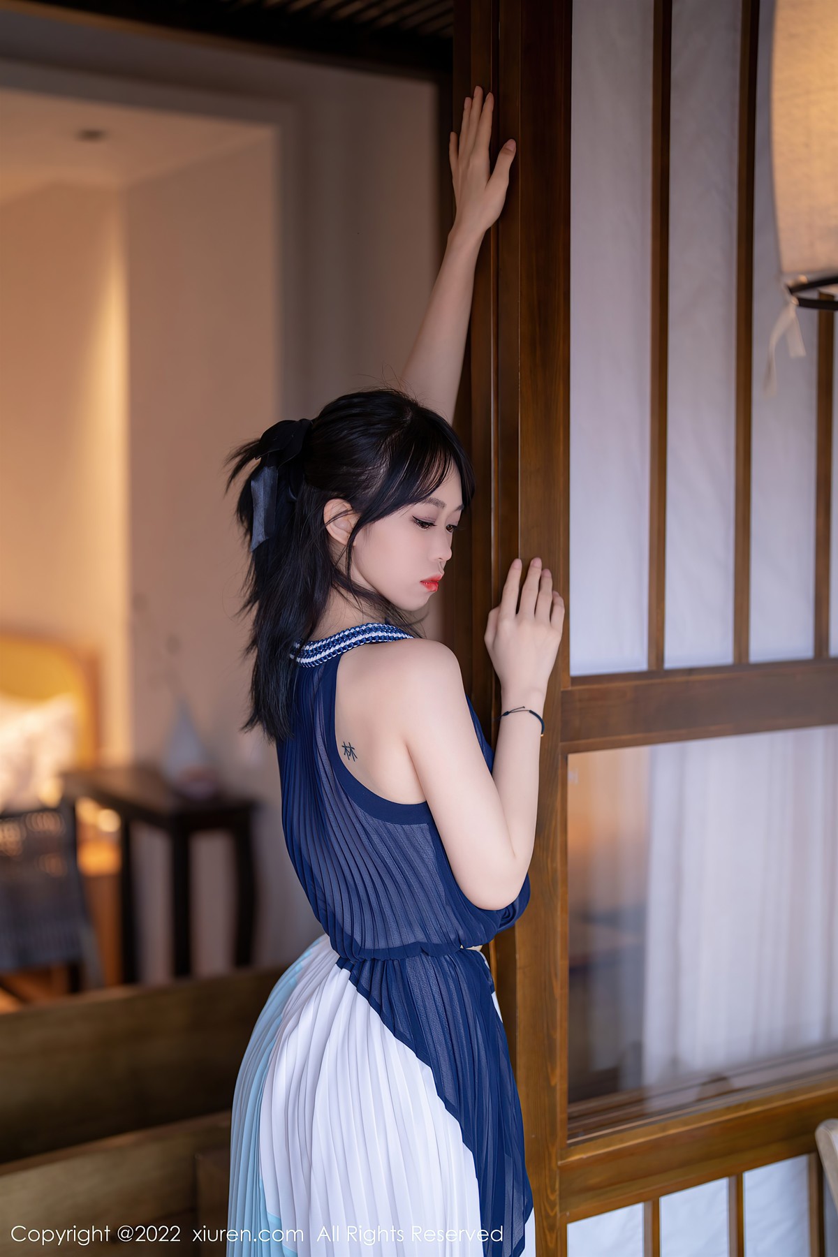 [XiuRen秀人网] No.5327 奶瓶
