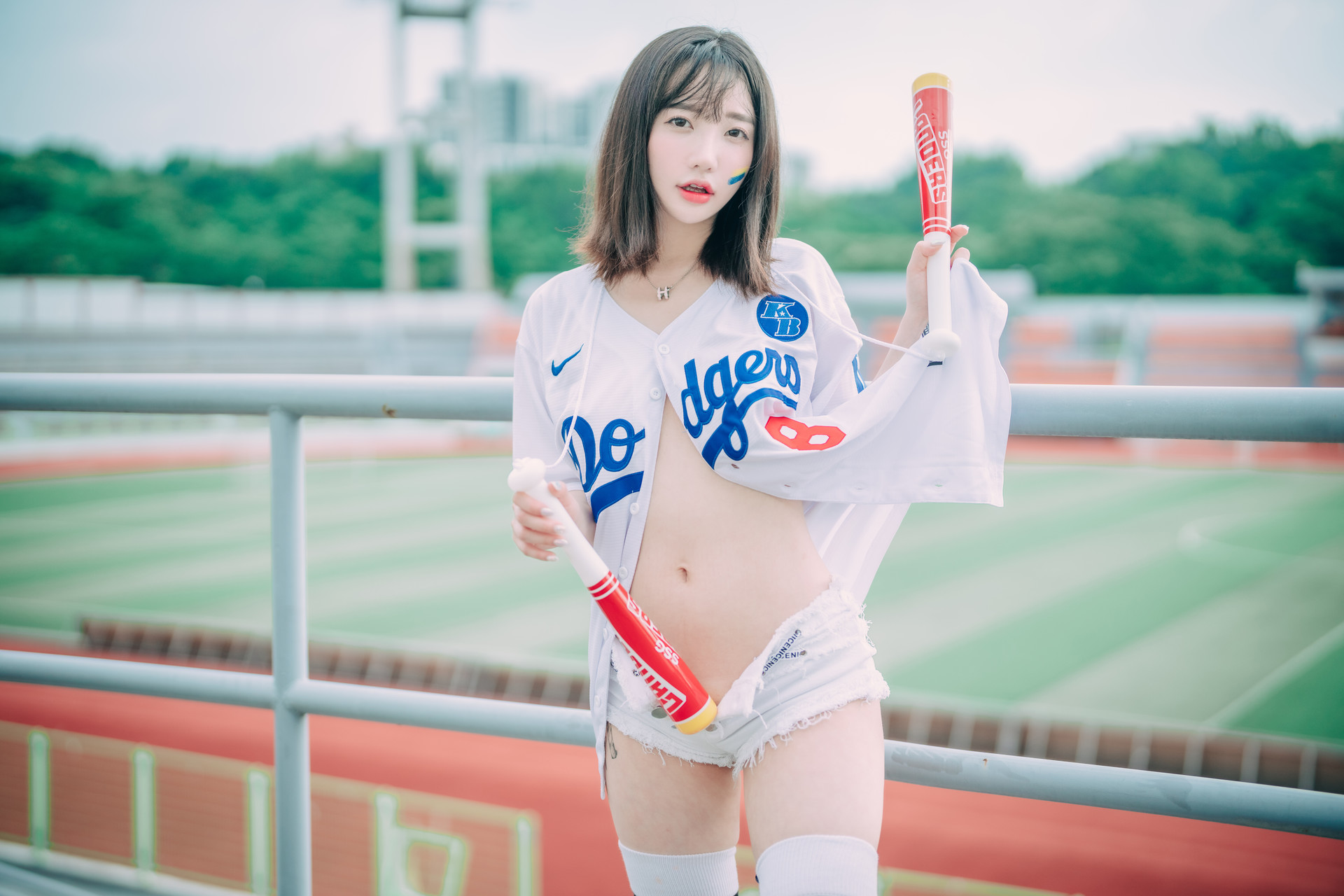 Son Yeeun 손예은, [DJAWA] Cheer Up in the Summer Set.01