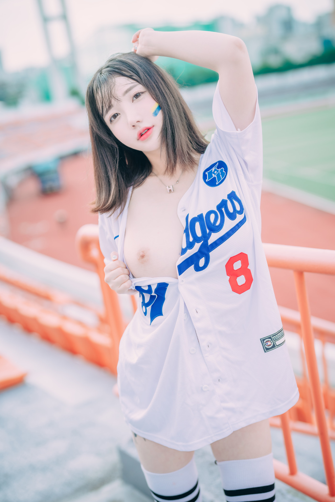 Son Yeeun 손예은, [DJAWA] Cheer Up in the Summer Set.01