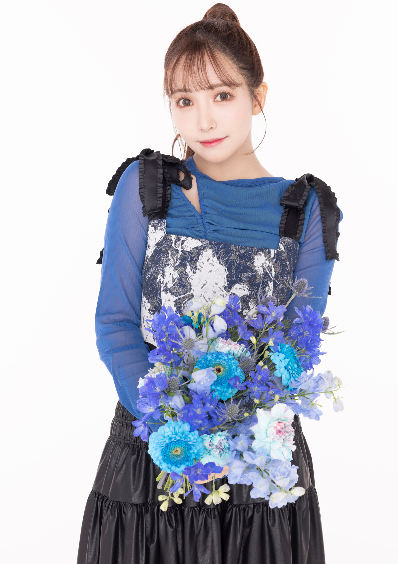 Yua Mikami 三上悠亜, 直筆サイン入りの 「Thank you for everything Mikami Yua Special photo book」 Set.03