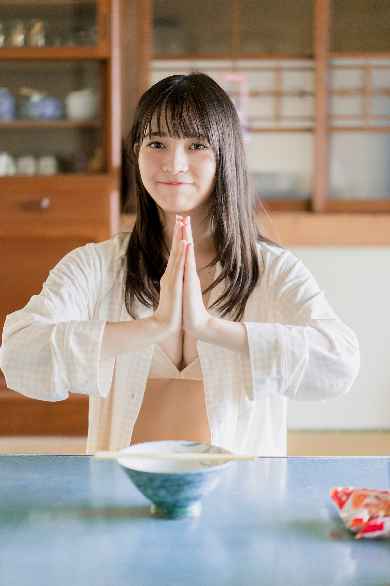 Nanako Kurosaki 黒嵜菜々子, FLASHデジタル写真集　「青春しよっか～日曜日の朝編～」 Set.01