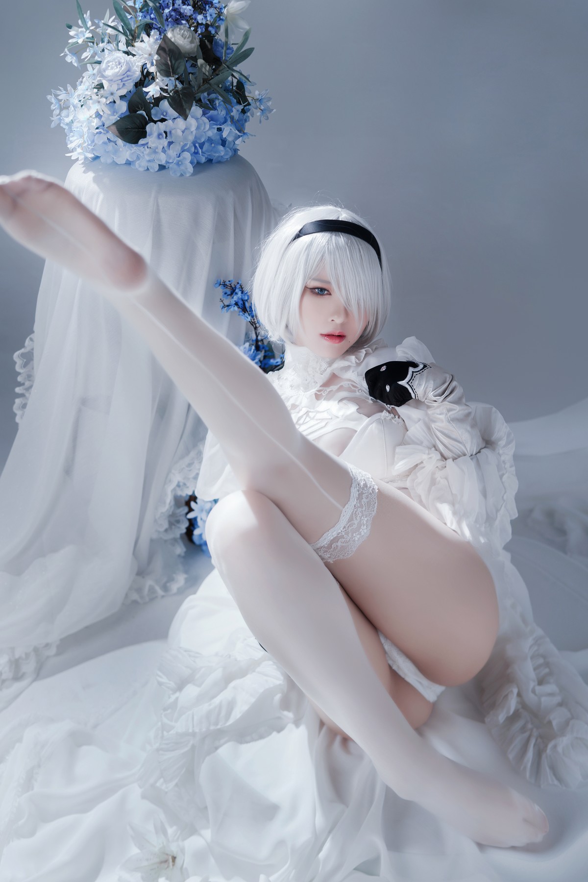 Cosplay 半半子 Automataヨルハ二号B型 白いドレス