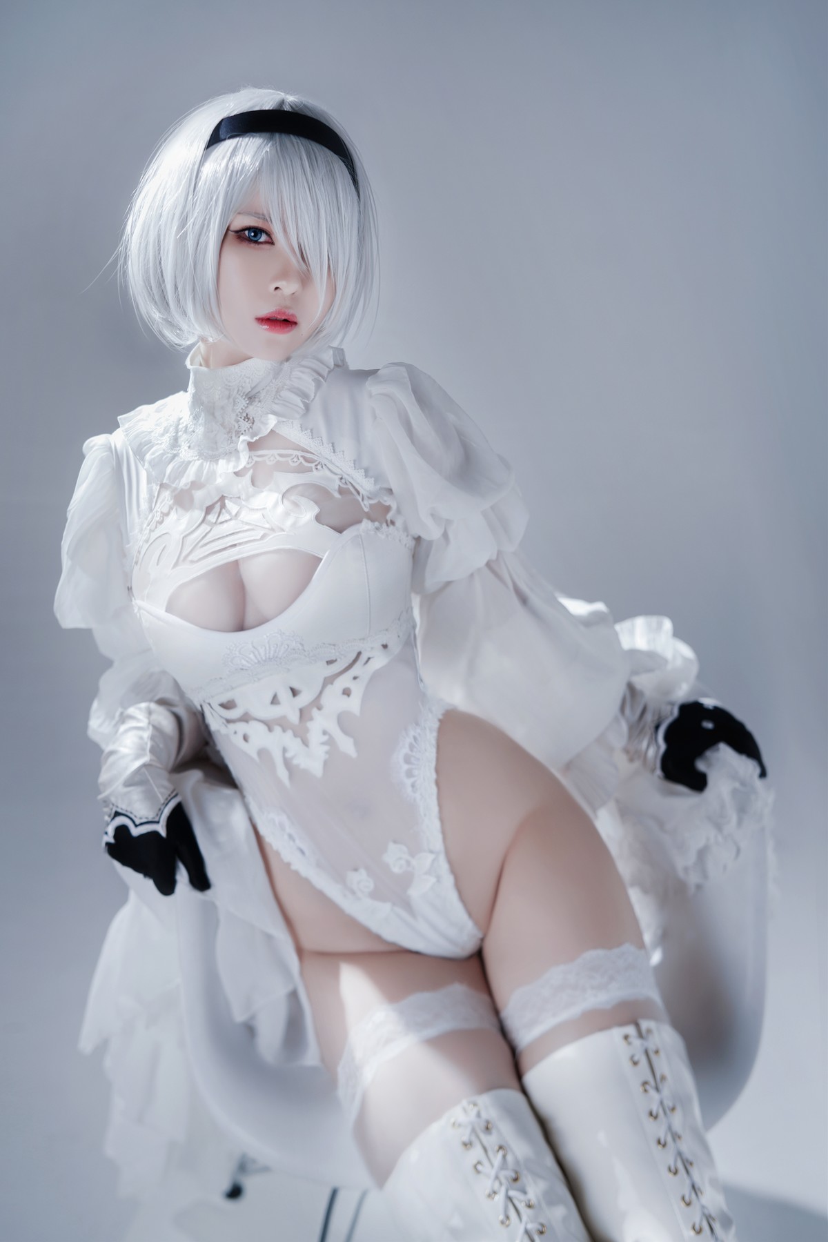 Cosplay 半半子 Automataヨルハ二号B型 白いドレス