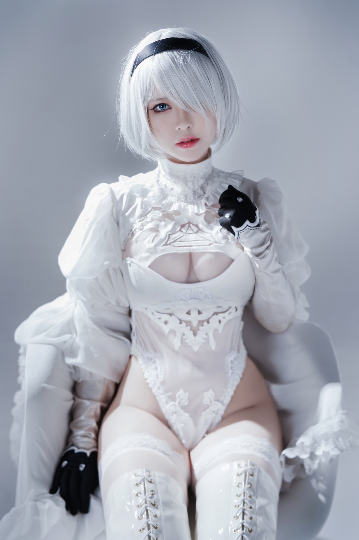 Cosplay 半半子 Automataヨルハ二号B型 白いドレス