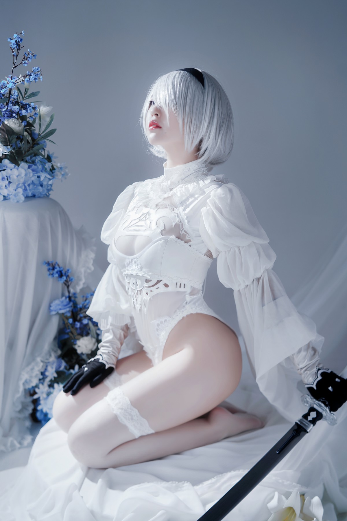 Cosplay 半半子 Automataヨルハ二号B型 白いドレス