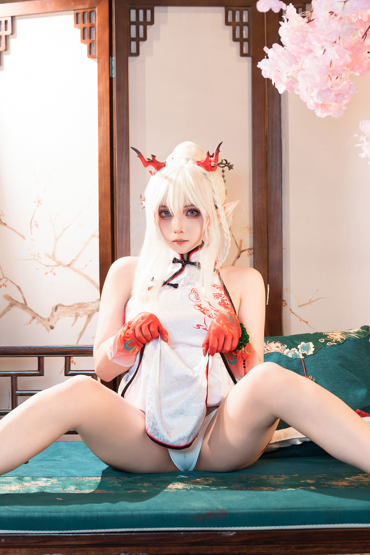 Cosplay 小和甜酒 & 橙风千雅 明日方舟年夕中式双人御守 Set.01