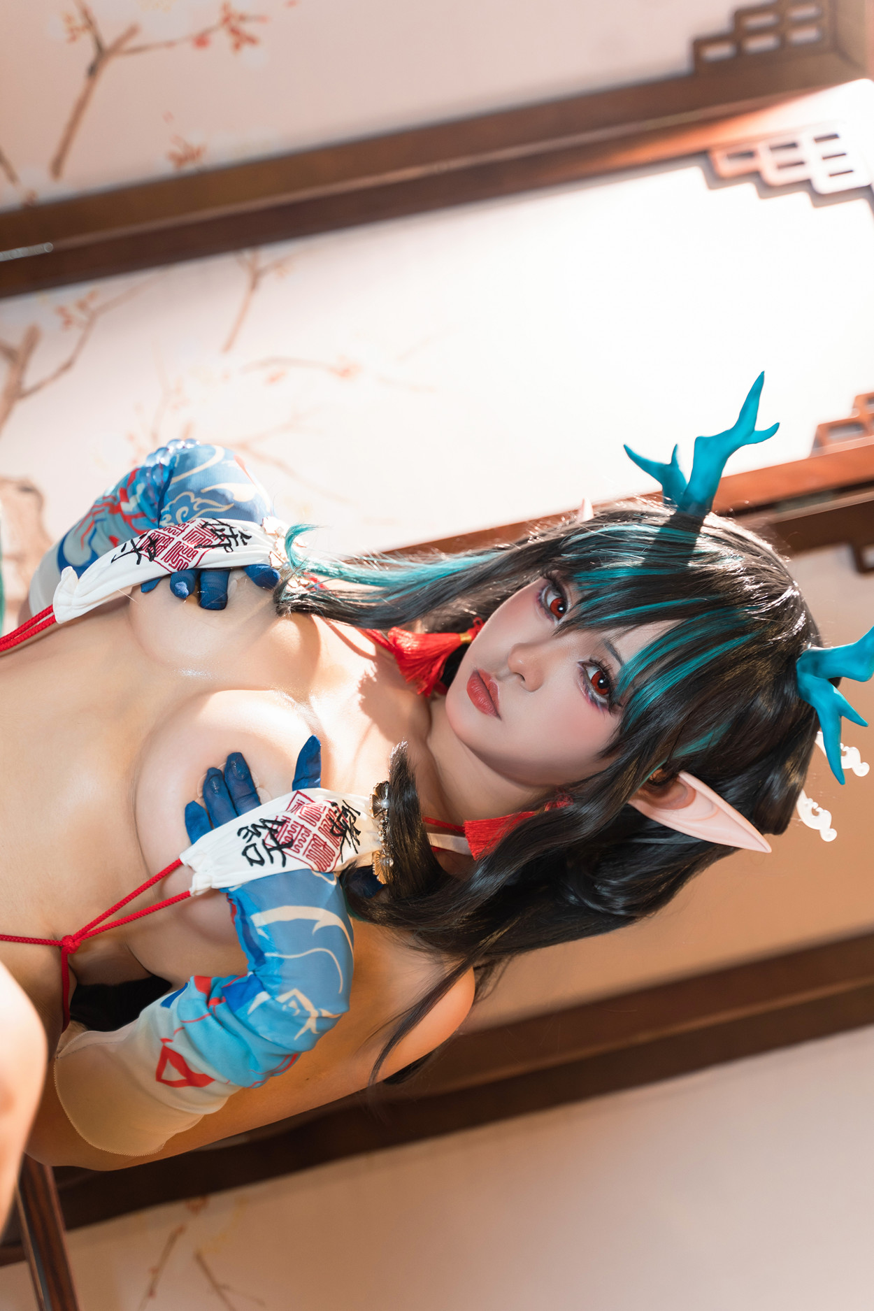 Cosplay 小和甜酒 & 橙风千雅 明日方舟年夕中式双人御守 Set.02