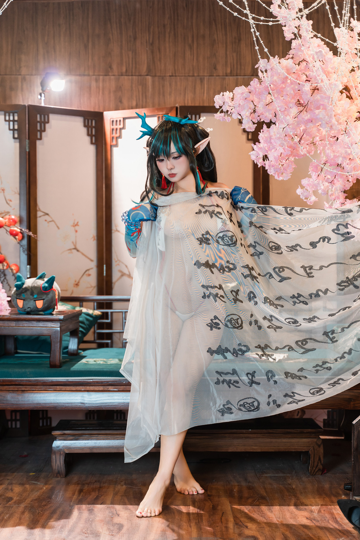 Cosplay 小和甜酒 & 橙风千雅 明日方舟年夕中式双人御守 Set.02