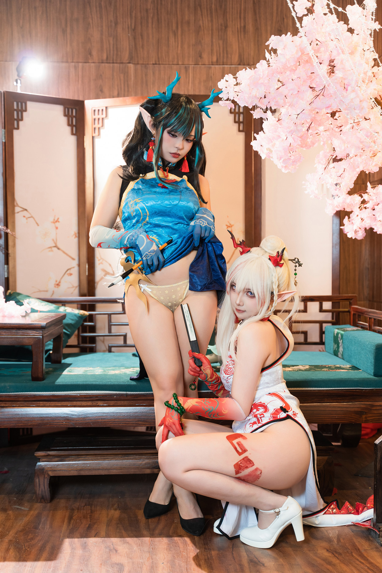 Cosplay 小和甜酒 & 橙风千雅 明日方舟年夕中式双人御守 Set.03