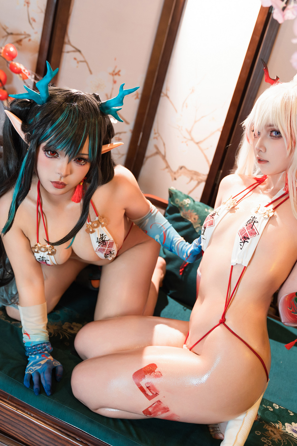 Cosplay 小和甜酒 & 橙风千雅 明日方舟年夕中式双人御守 Set.03