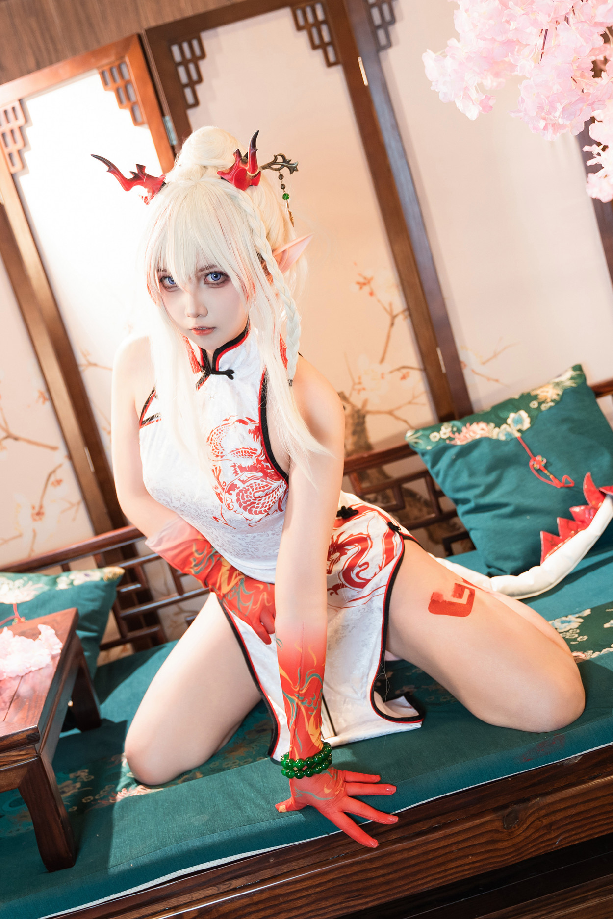 Cosplay 小和甜酒 & 橙风千雅 明日方舟年夕中式双人御守 Set.03