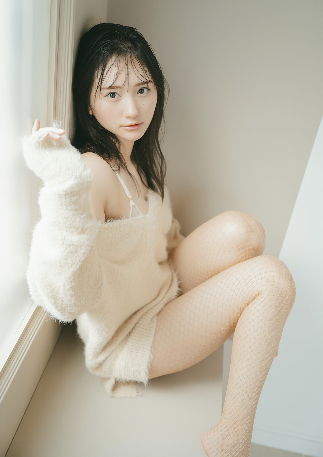 So-Yon そよん, BRODYデジタル写真集 『黄金のフェチズム』 Set.01