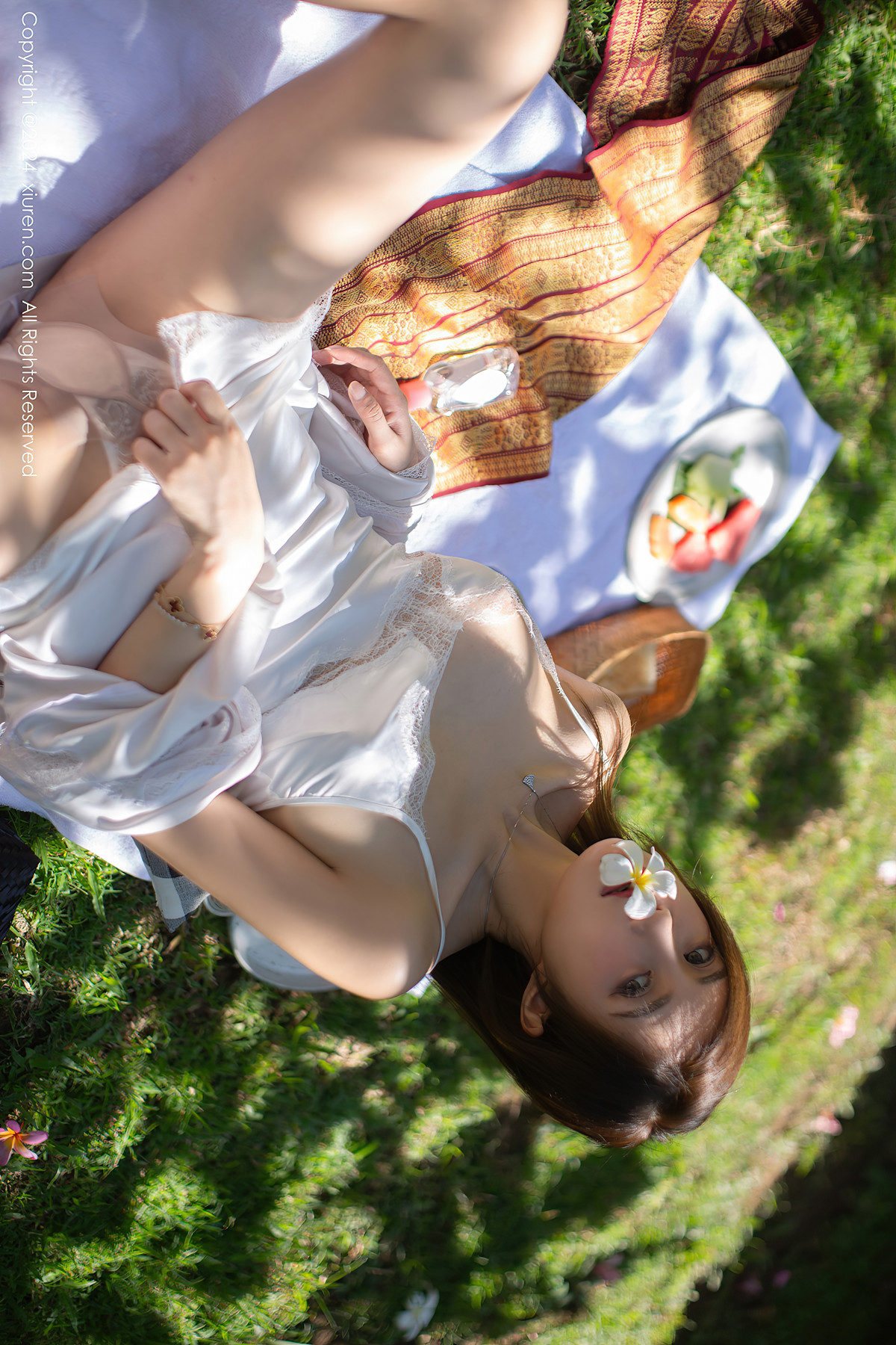 XiuRen秀人网 No.8256 绮里嘉ula