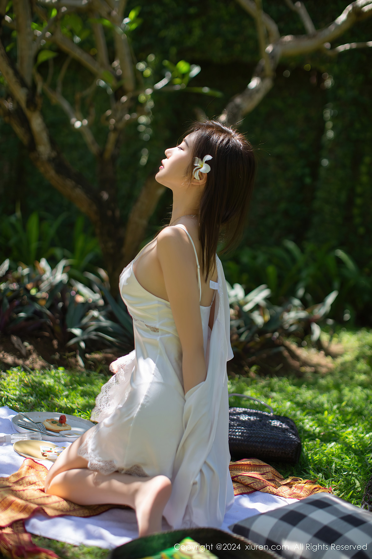 XiuRen秀人网 No.8256 绮里嘉ula