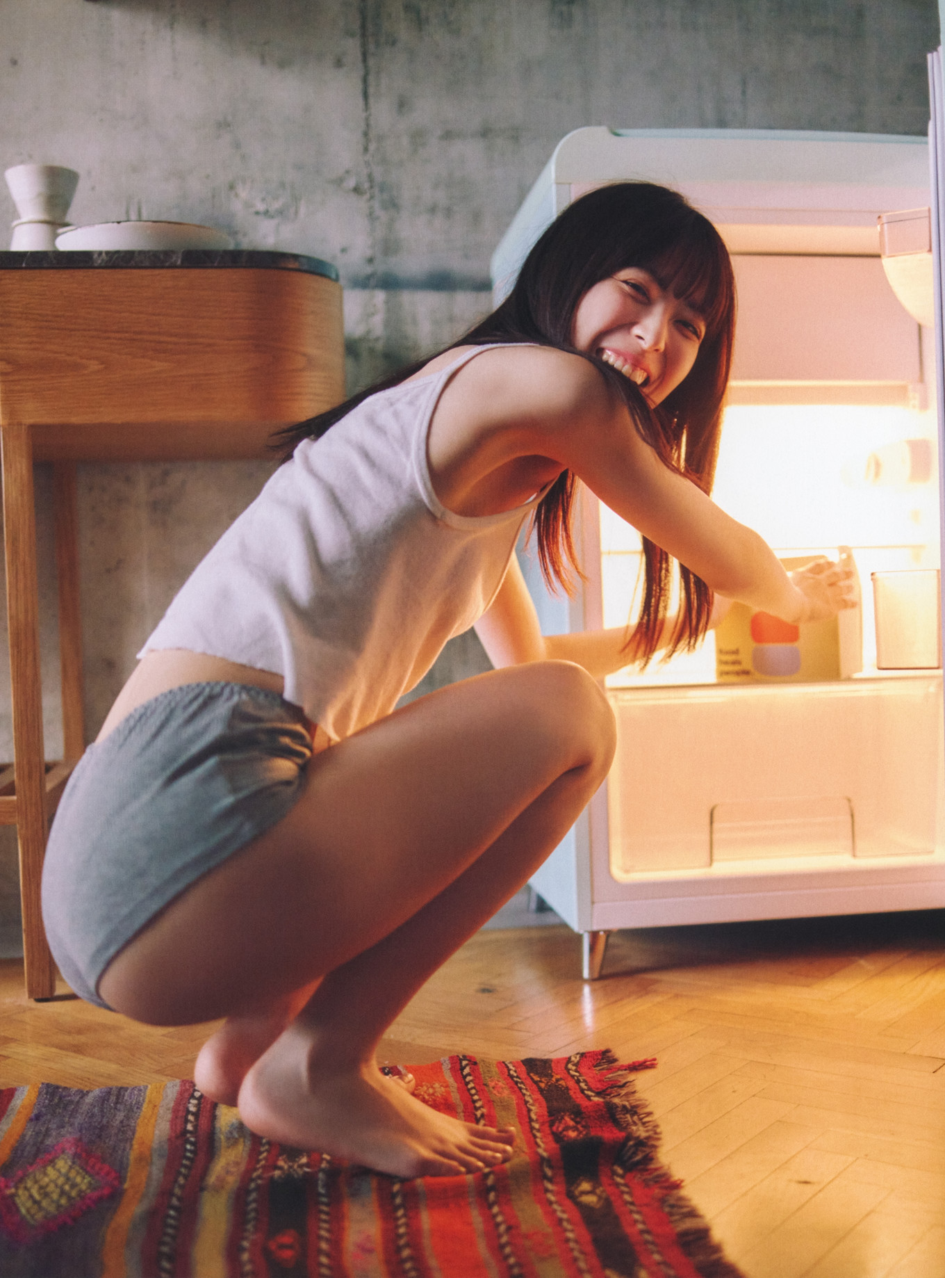 Renka Iwamoto 岩本蓮加, 1st写真集 「いたずらな風」 Set.02