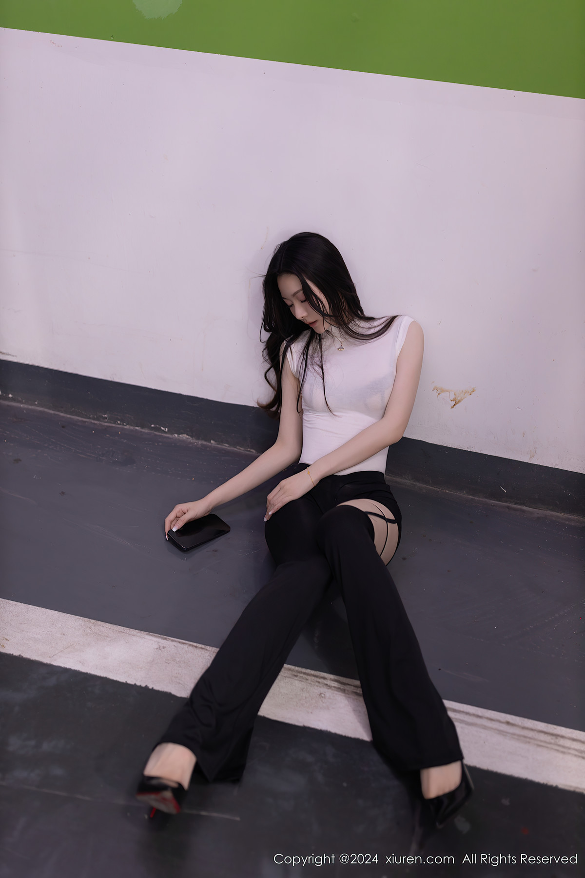 XiuRen秀人网 No.8270 小逗逗XiaoDouDou