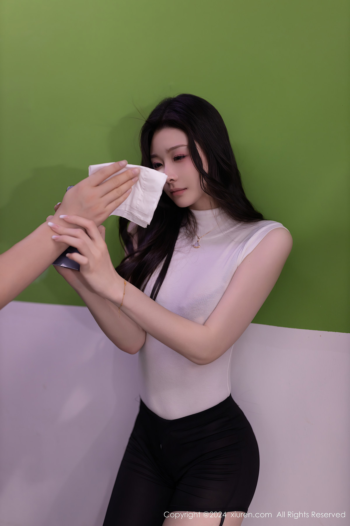 XiuRen秀人网 No.8270 小逗逗XiaoDouDou
