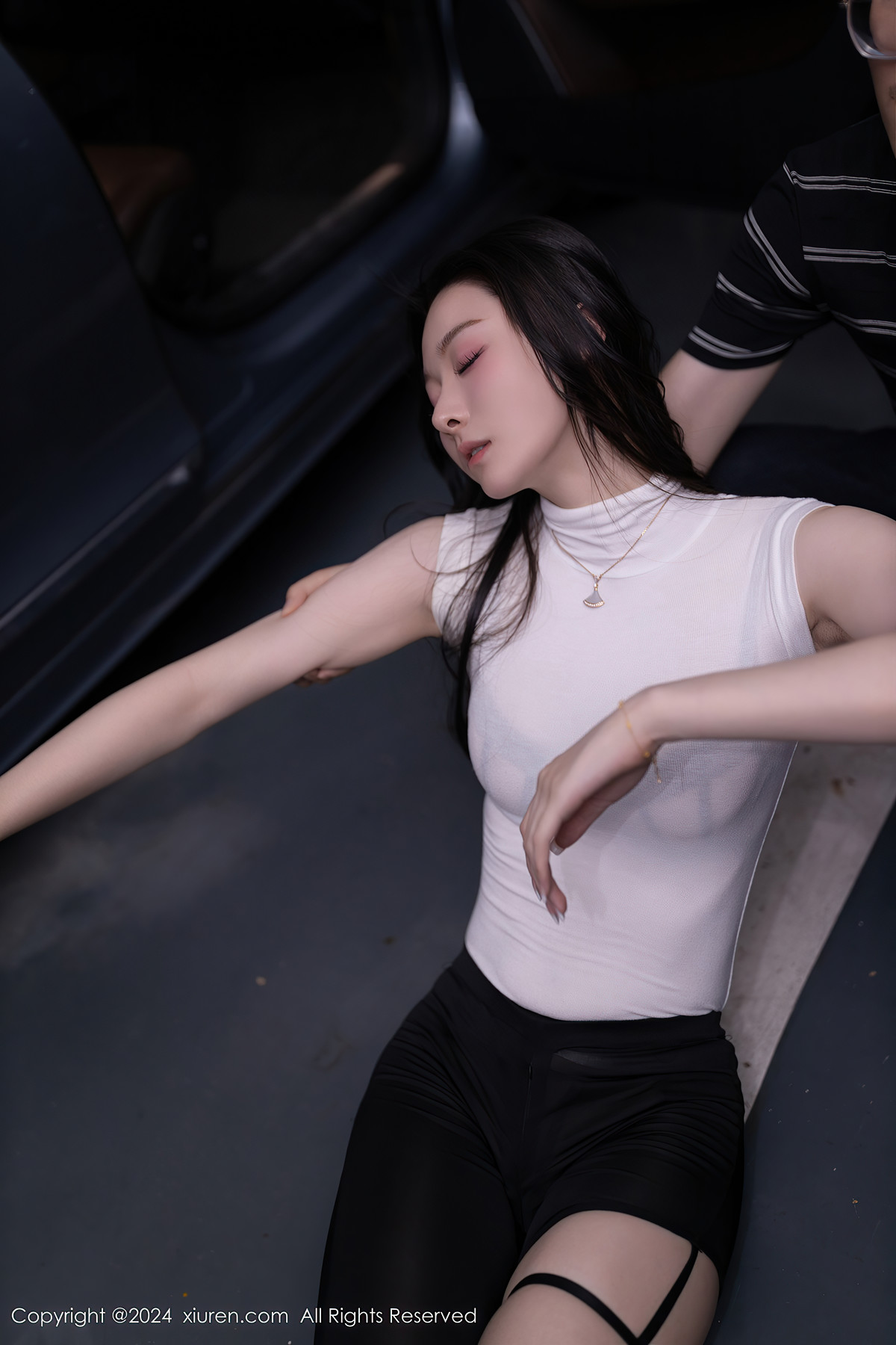 XiuRen秀人网 No.8270 小逗逗XiaoDouDou