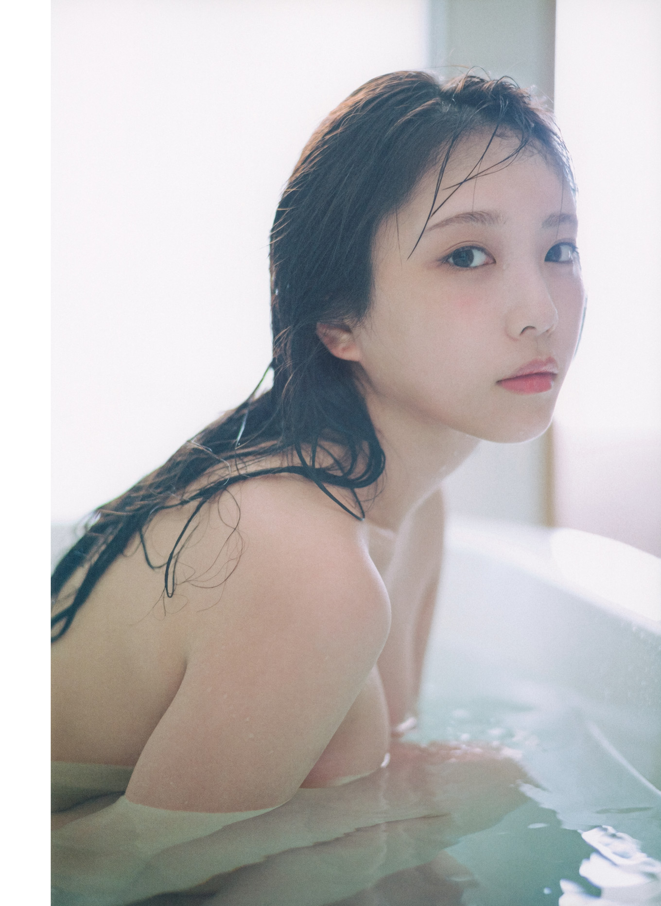 Yuki Yoda 与田祐希, 3rd写真集 「ヨーダ」 Set.04