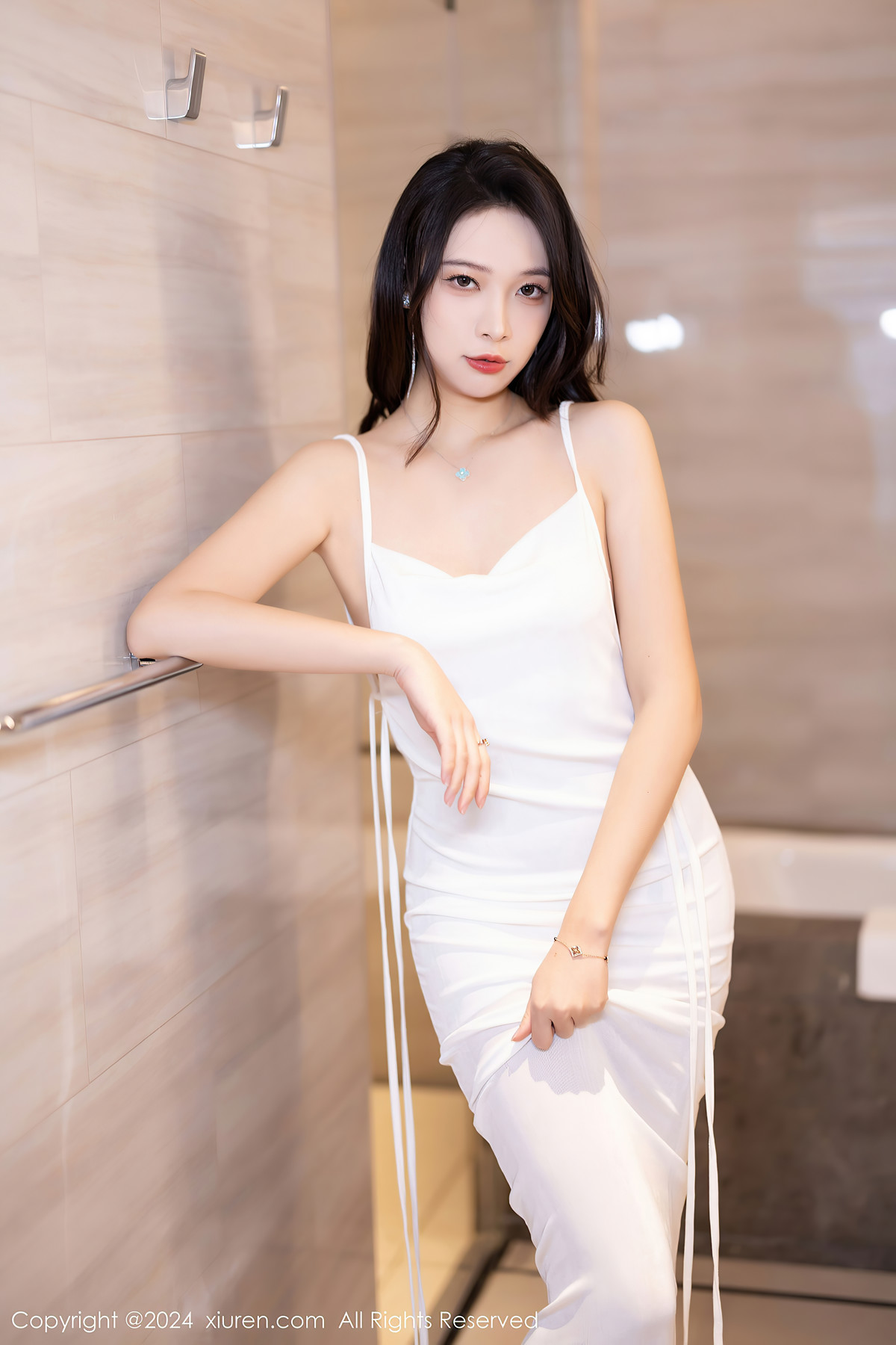 XiuRen秀人网 No.8272 郑颖姗Bev