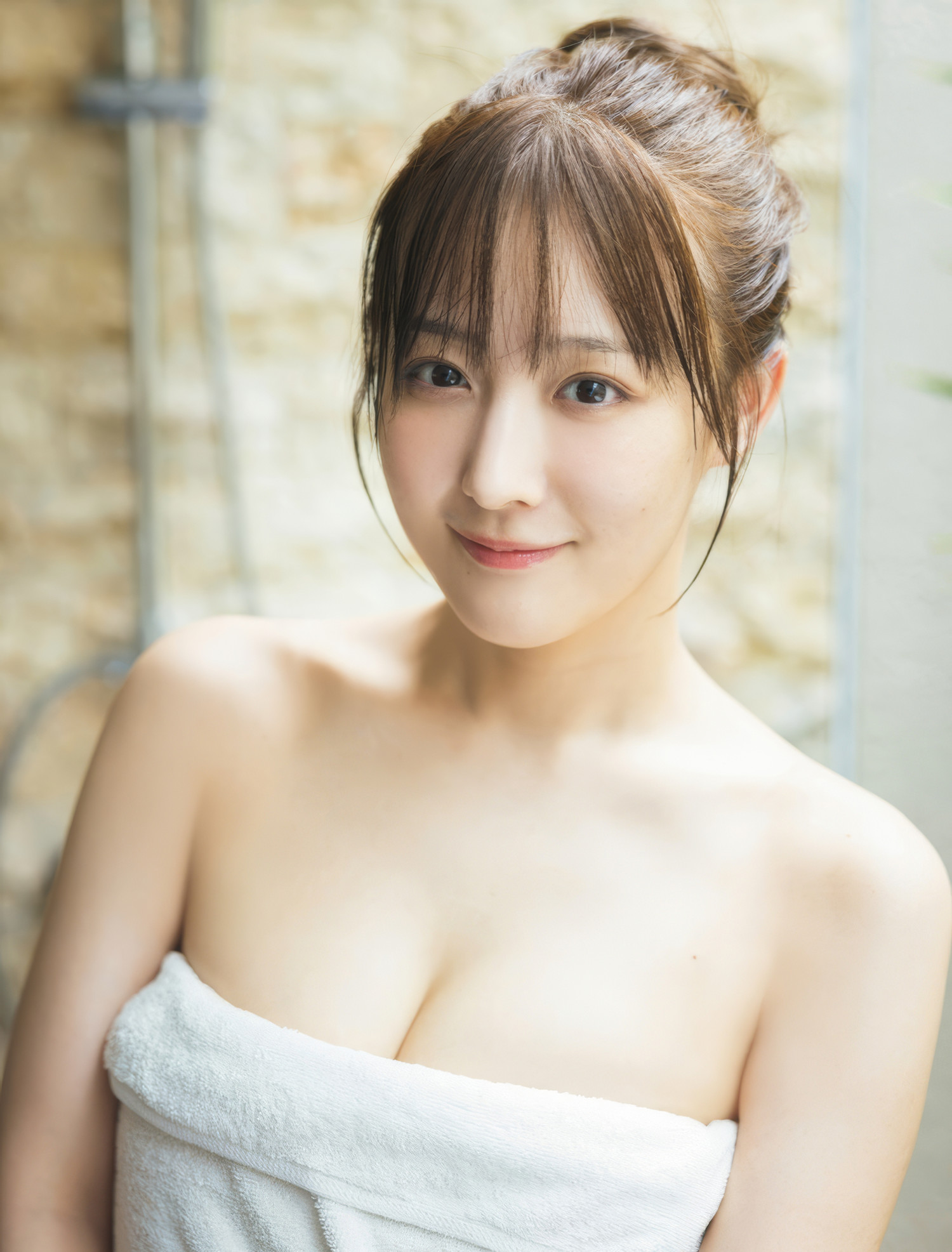 YUYU ゆゆ, Yoshino Chitose ちとせよしの, FLASH 2025.04.15 (フラッシュ 2025年4月15日号)