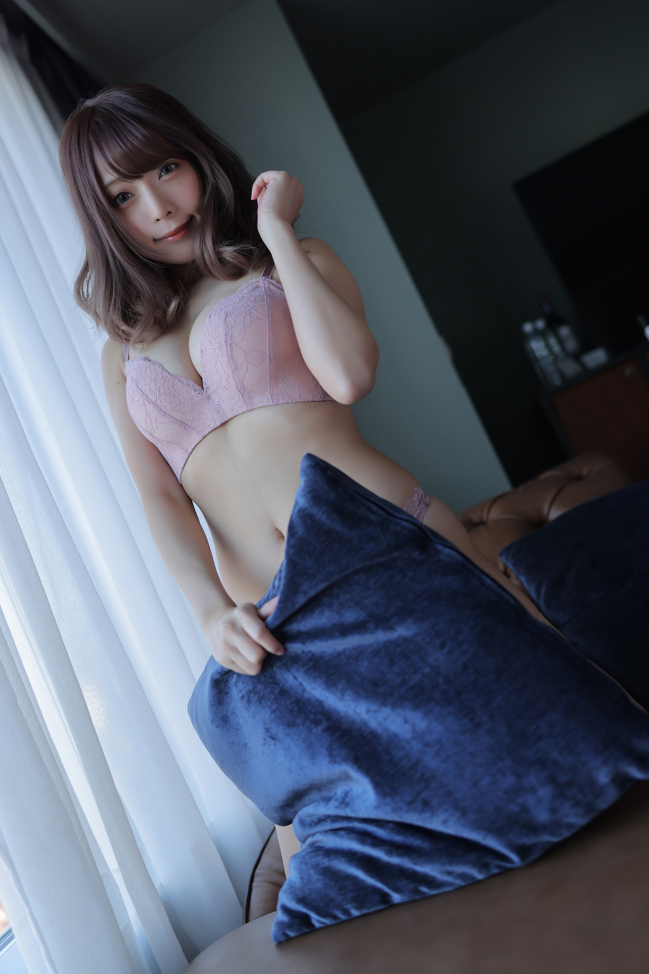 Saki Miyamoto 宮本彩希, 写真集 『Nudie』 Set.03