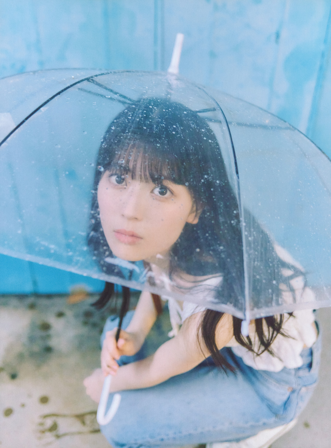 Renka Iwamoto 岩本蓮加, 1st写真集 「いたずらな風」 Set.05
