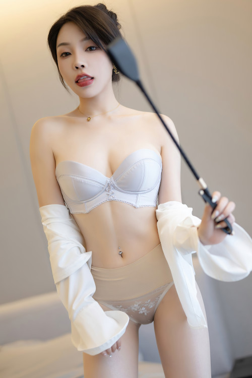 XiuRen秀人网 No.8318 周于希Sally
