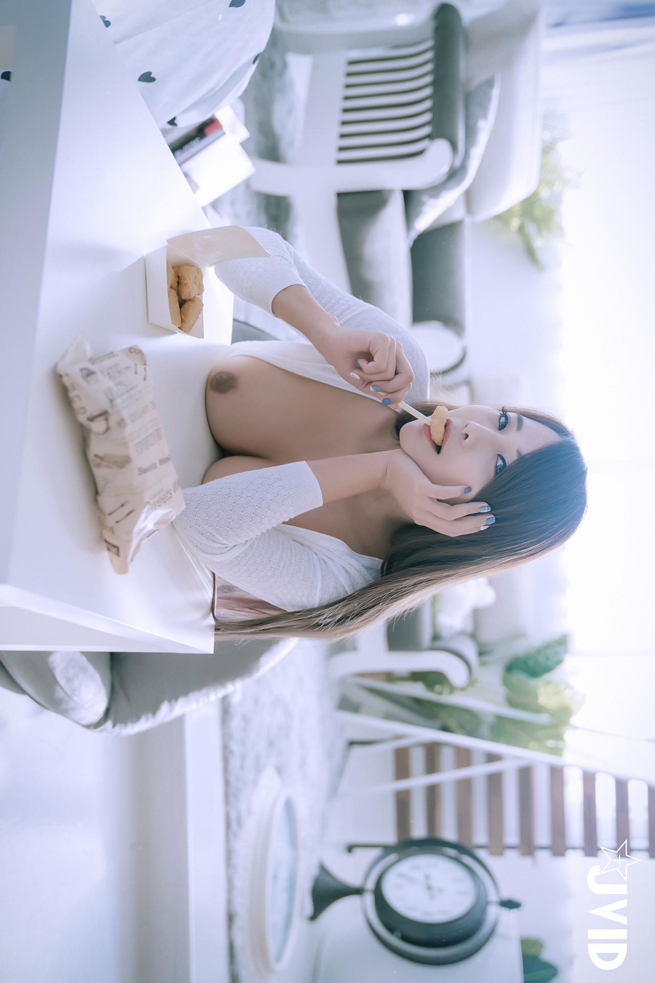 JVID Lele 樂樂 美巨乳樂樂最新力作,性感晨光,等你一起來滾床 Set.01