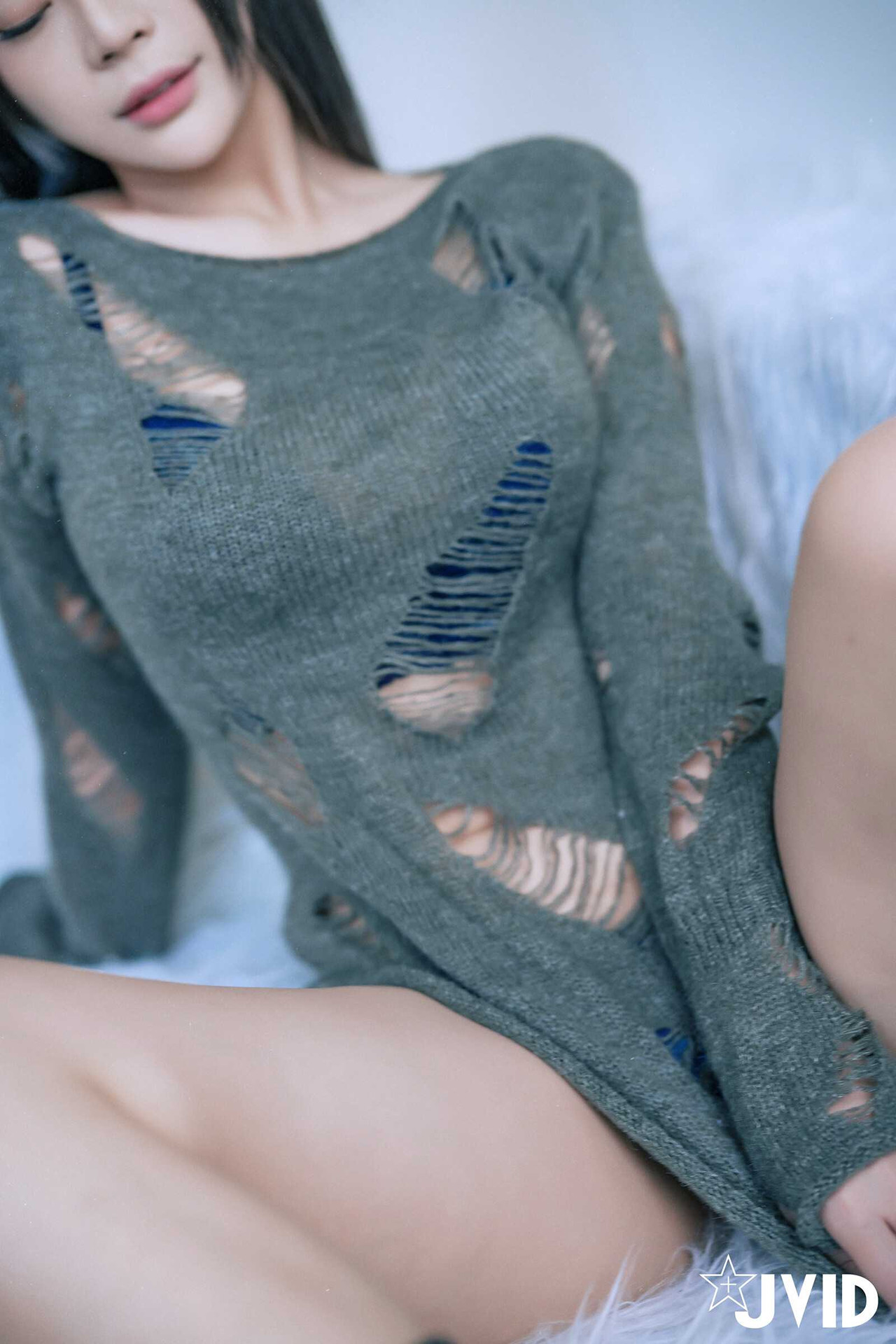 JVID 謝夏天 近60萬粉絲的巨乳網紅直播主脫了