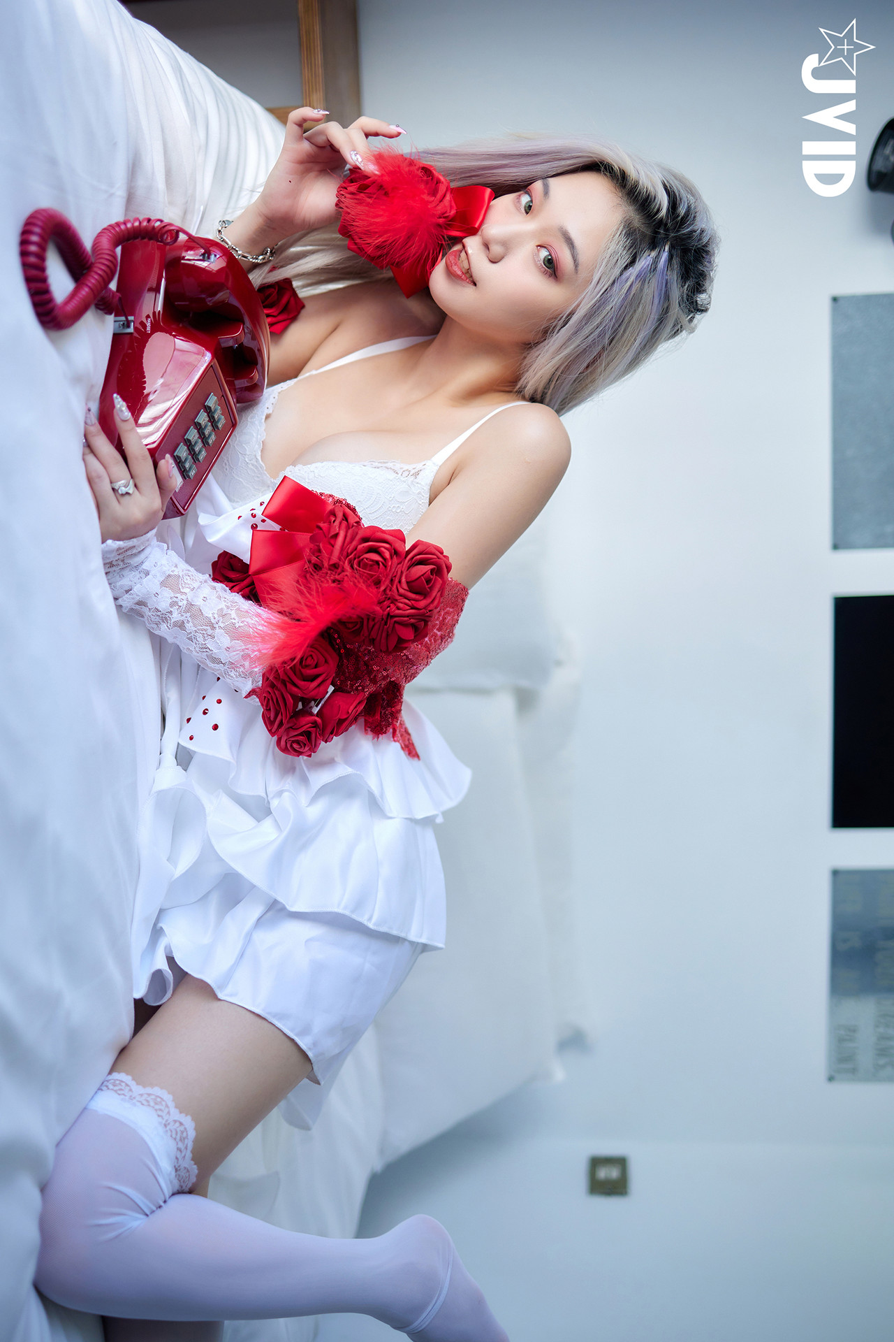 JVID Verna 「萬聖節鬼魅之月」 第五人格調香師Verna性感解密 隱藏版影片 Set.01