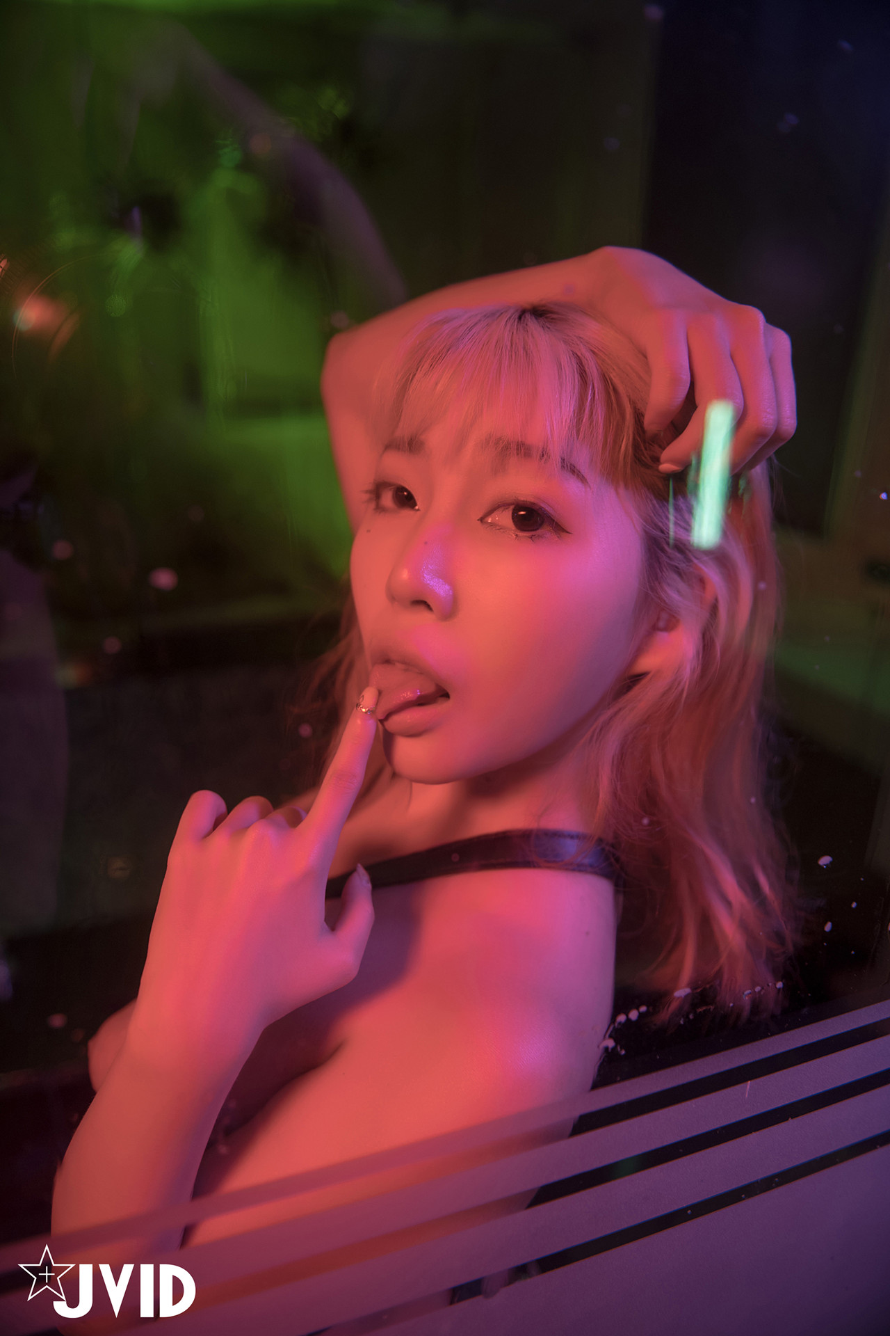 JVID Stacy 摇曳的光影中被束缚的青春美女渐渐的穴湿了等妳来征服 Set.01