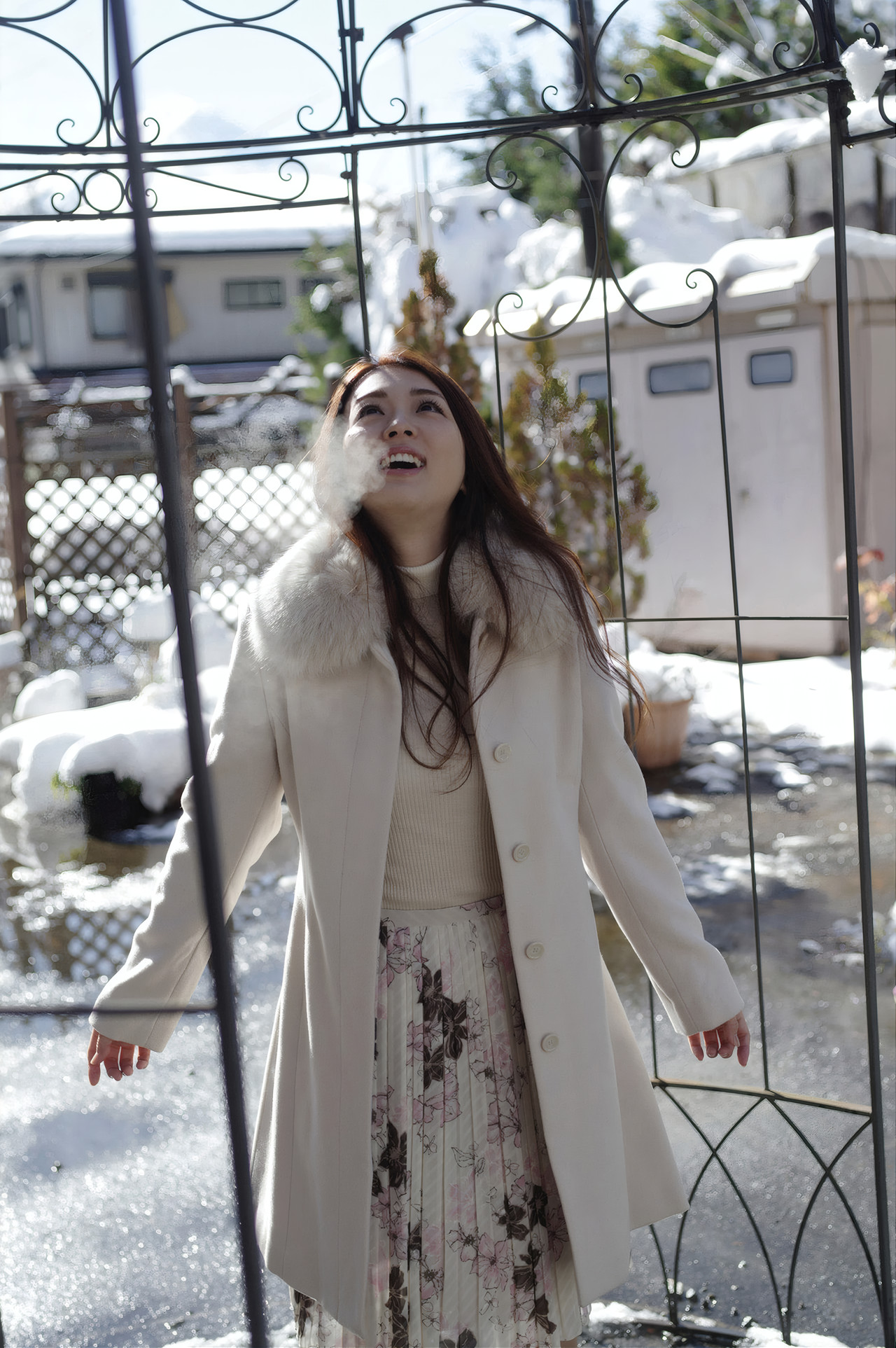 Shoko 祥子, 週刊現代デジタル写真集 謎の青春美女 「最期の旅」 Set.01