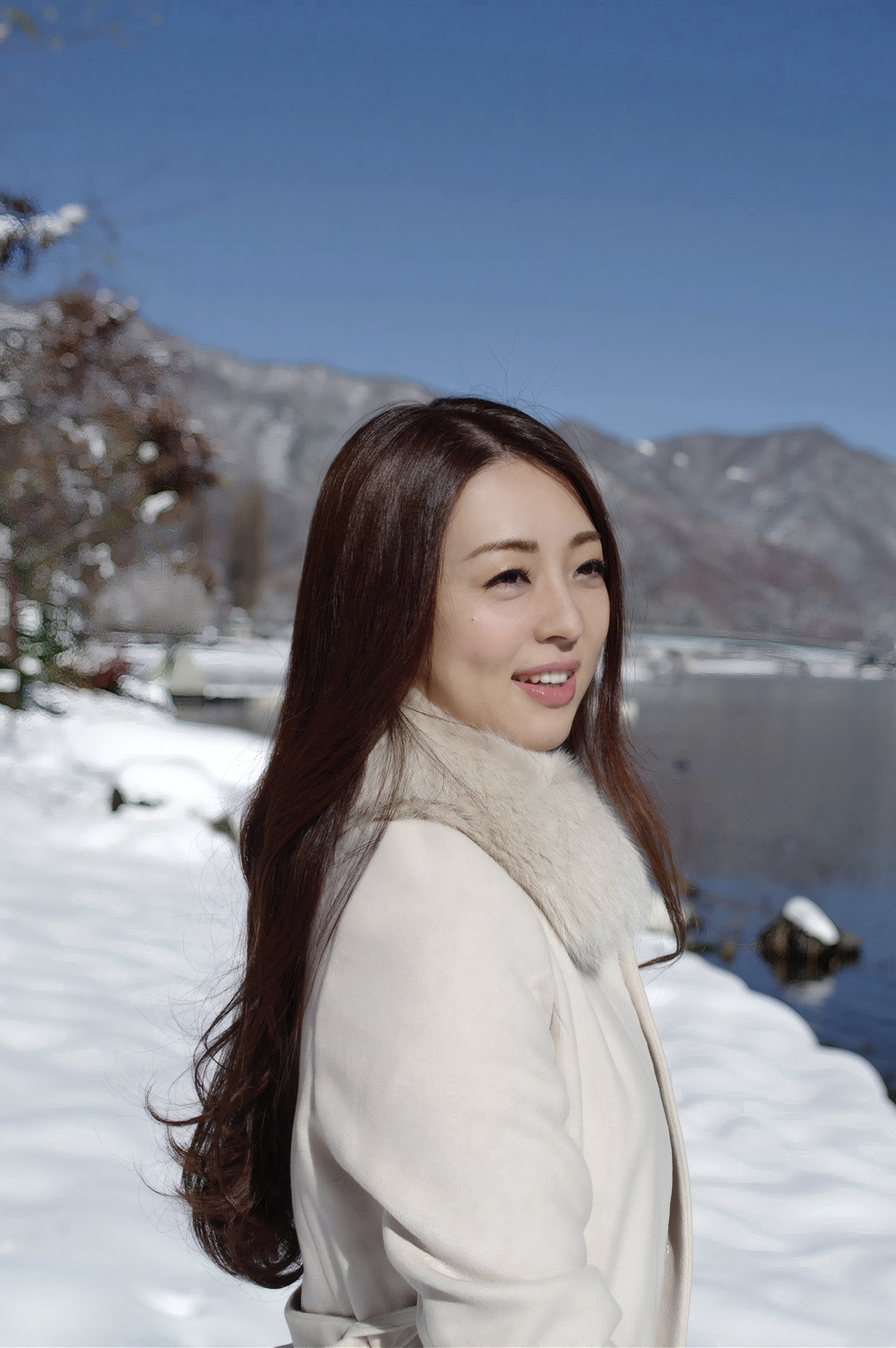 Shoko 祥子, 週刊現代デジタル写真集 謎の青春美女 「最期の旅」 Set.01