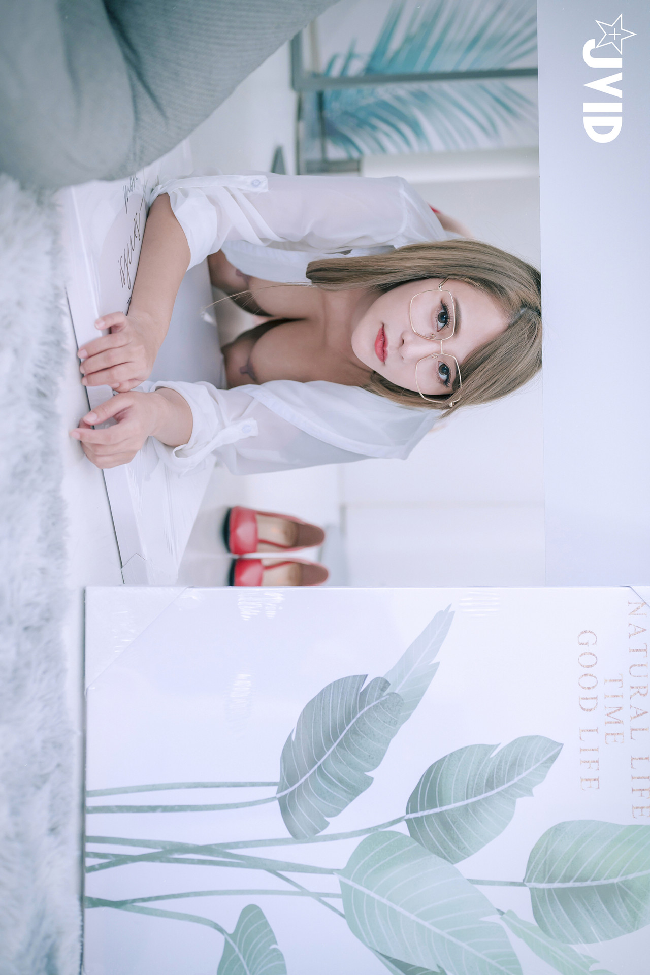 JVID Lele 樂樂, 我的自用秘書管家 (獨家限定尺度 上空無碼 下空極薄碼) Set.01