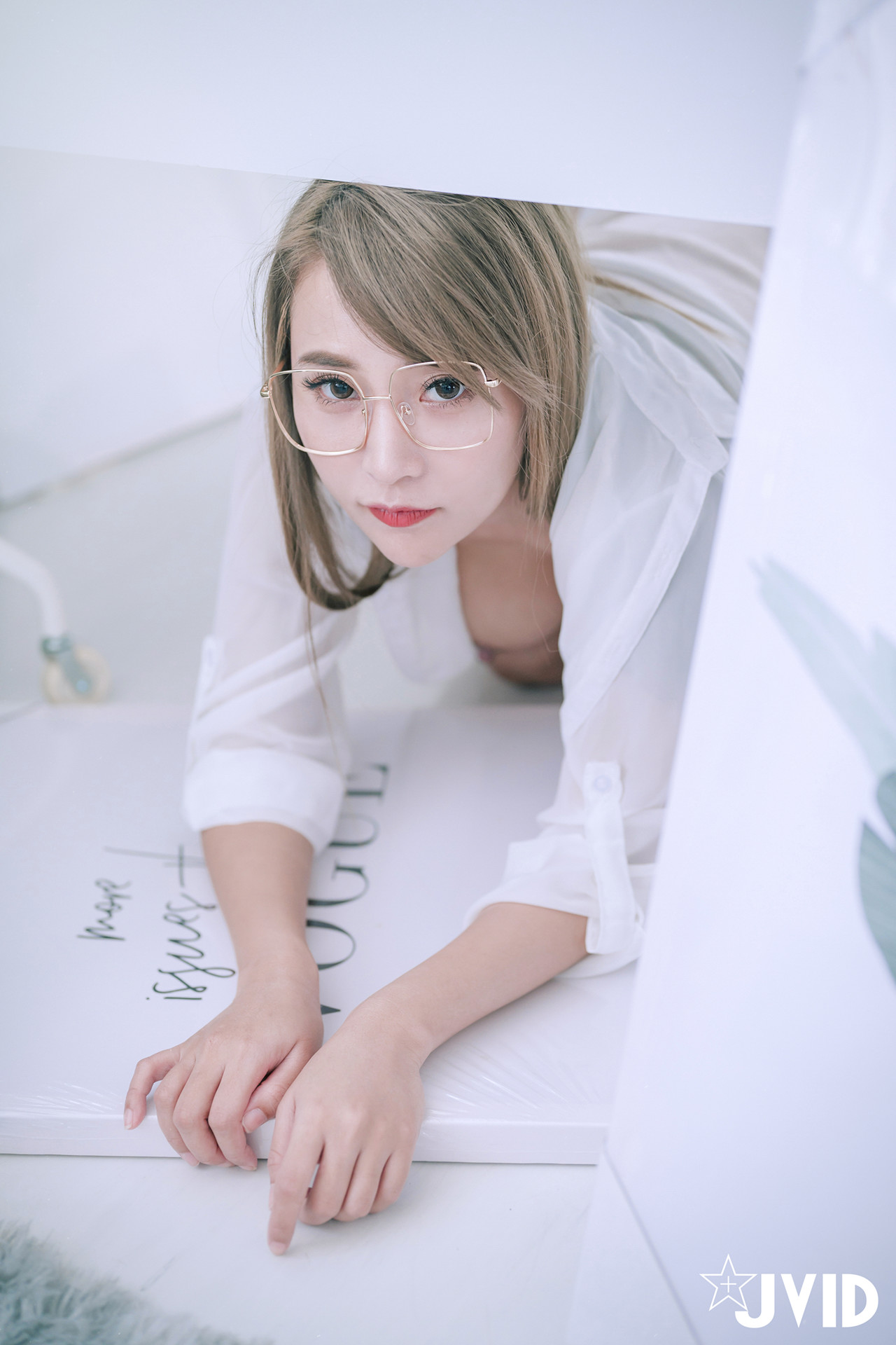 JVID Lele 樂樂, 我的自用秘書管家 (獨家限定尺度 上空無碼 下空極薄碼) Set.01