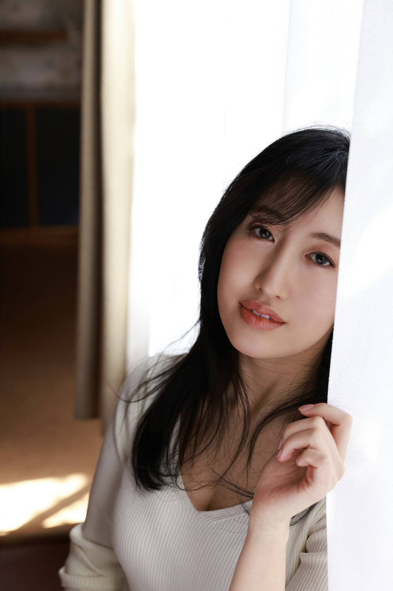 Marin Inoue 井上茉倫, FRIDAYデジタル写真集 「ミス東スポ＆ミス週刊実話２冠青春美女の初ヘアヌード vol.1」 Set.01