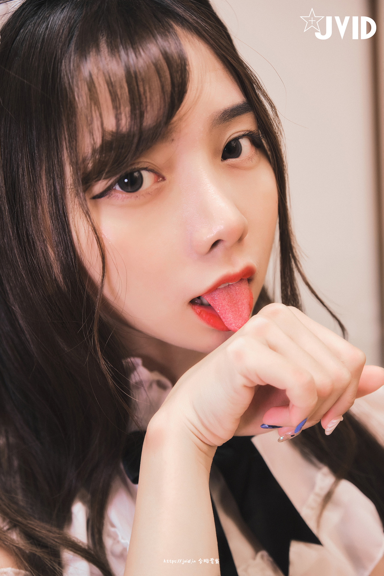 JVID ZAZA – 女佣服务-连欲望都蠢蠢欲动了 Set.01