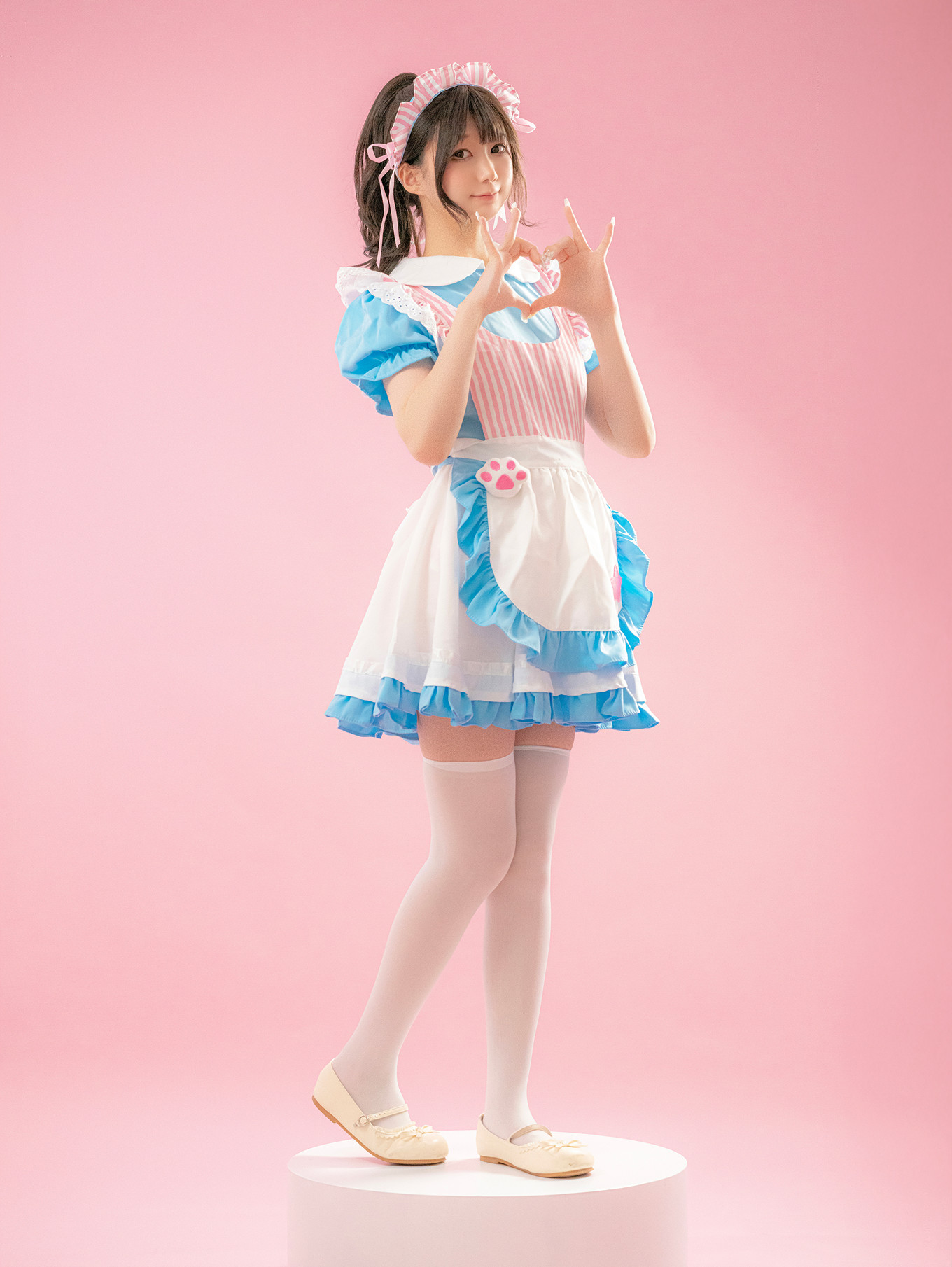 Cosplay Nagisa魔物喵 – メイド喫茶 Set.01