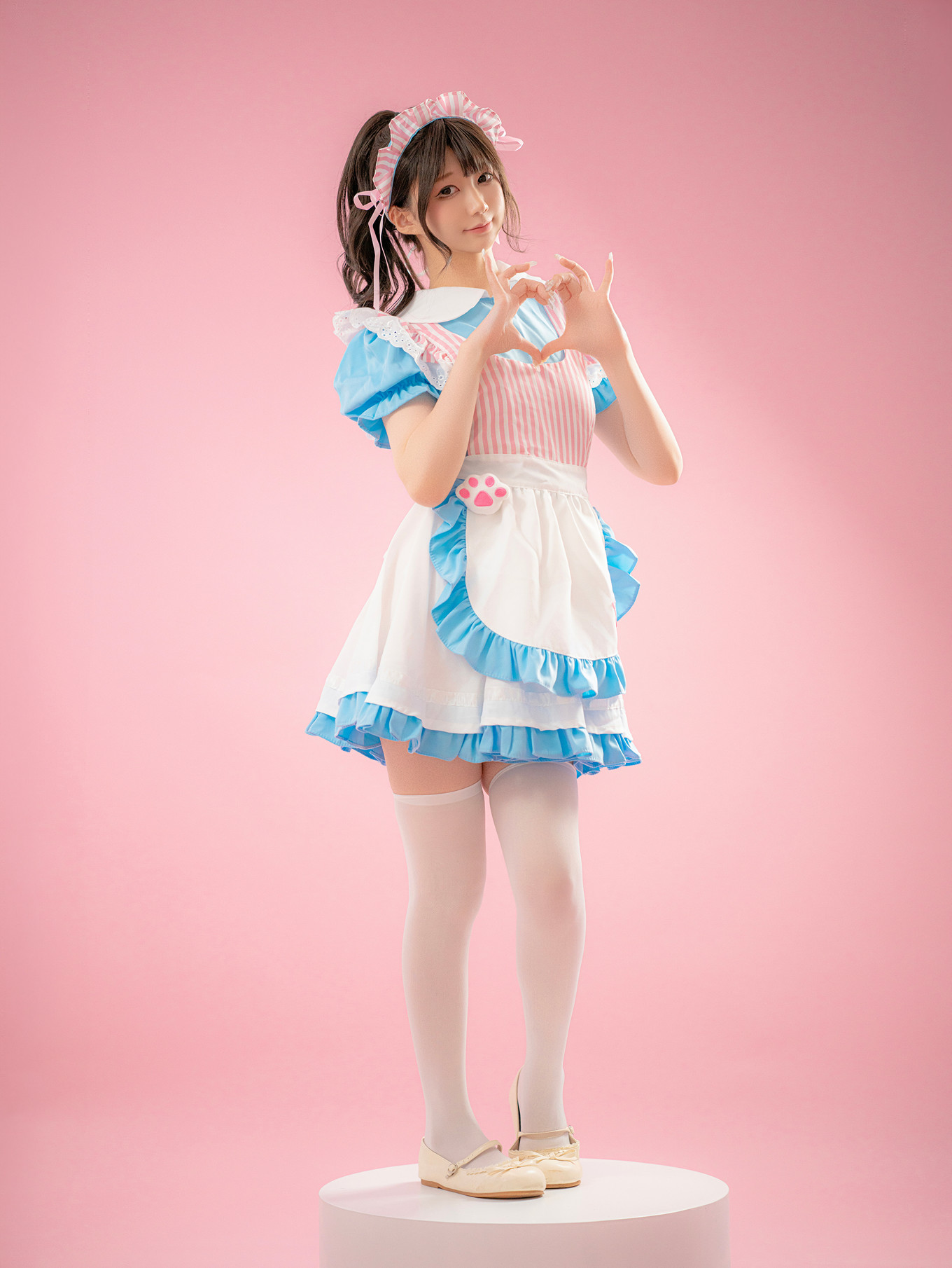 Cosplay Nagisa魔物喵 – メイド喫茶 Set.01