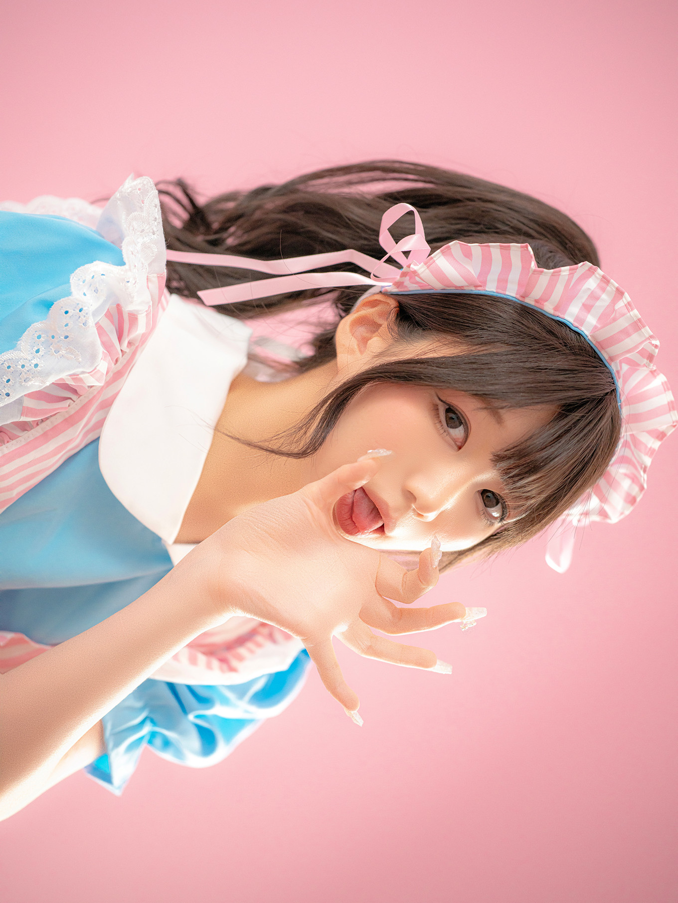 Cosplay Nagisa魔物喵 – メイド喫茶 Set.01