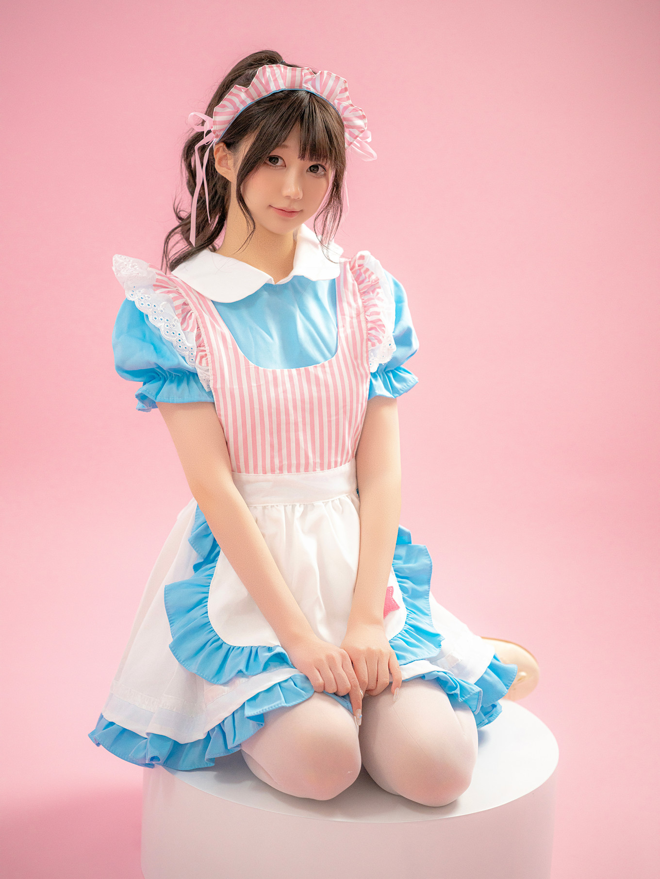 Cosplay Nagisa魔物喵 – メイド喫茶 Set.01