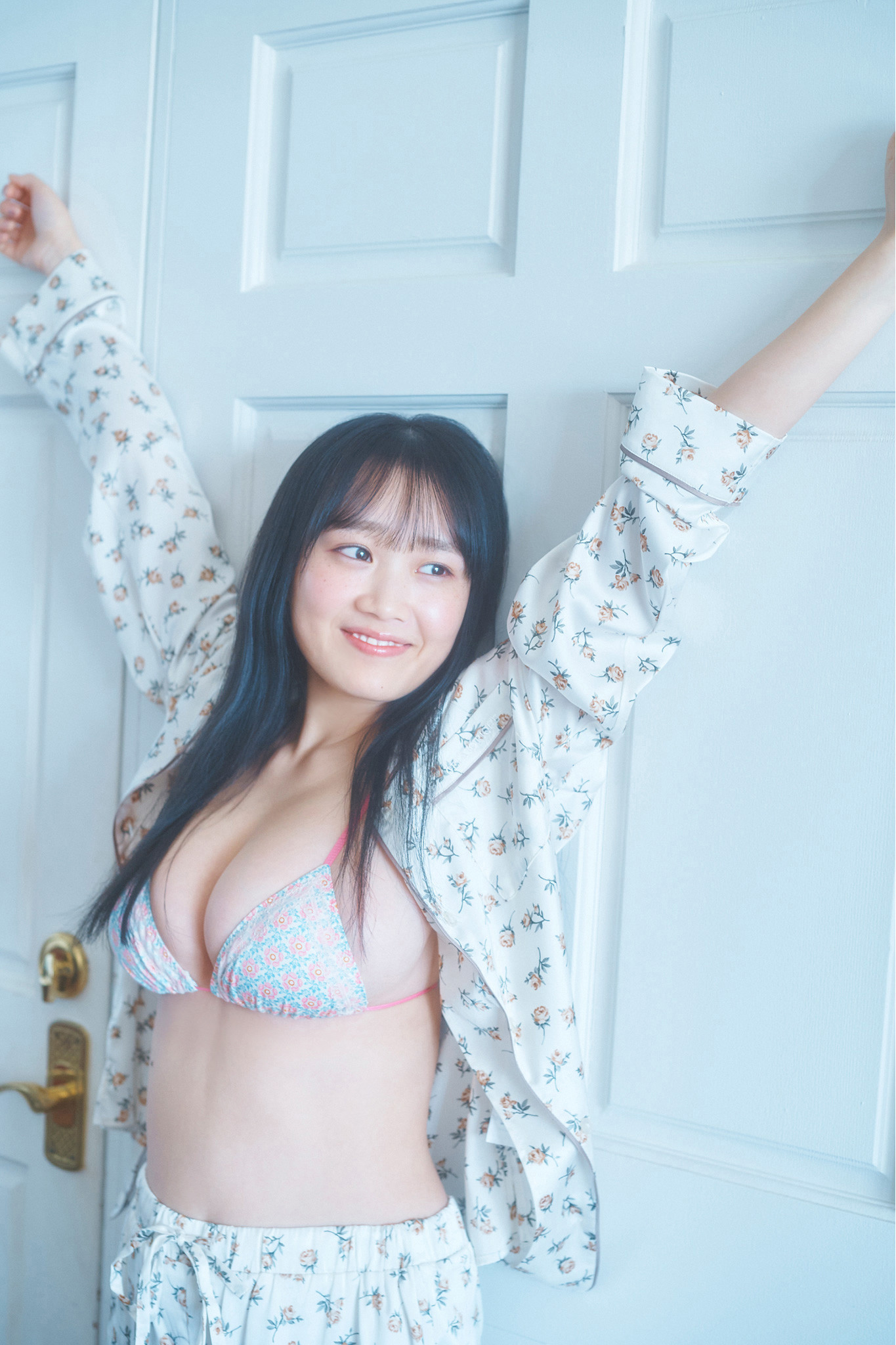 Riho Okumura 奥村梨穂, ヤンマガデジタル写真集 〈YM2024年8号未公開カット〉 Set.01
