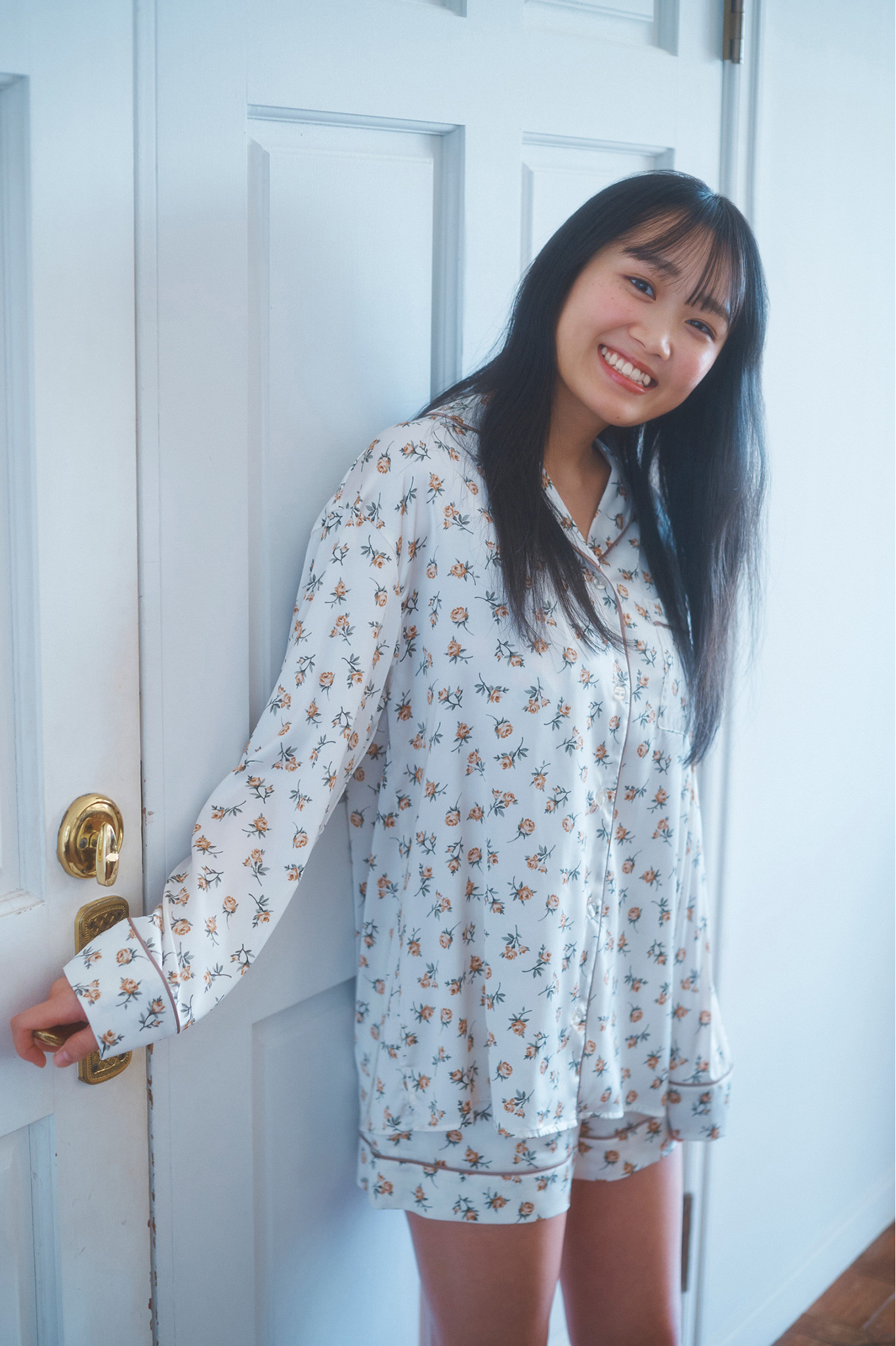Riho Okumura 奥村梨穂, ヤンマガデジタル写真集 〈YM2024年8号未公開カット〉 Set.01