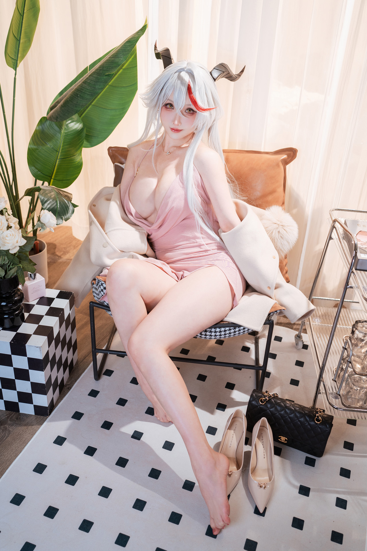 Cosplay Rioko凉凉子 – 碧蓝航线 埃吉尔卧室版